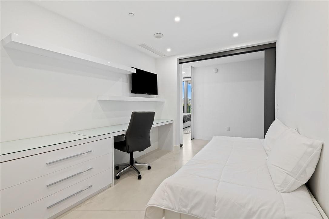 701 N Fort Lauderdale Beach Boulevard 602, Fort Lauderdale, FL 33304 — photo 17 of 44