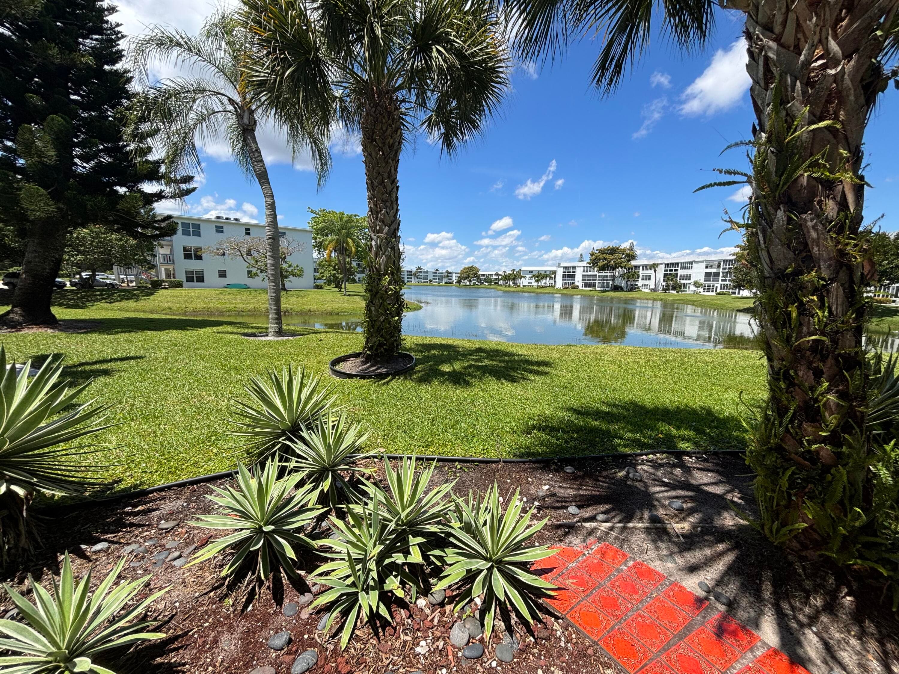 105 E Wellington 105, West Palm Beach, FL 33417 — photo 8 of 8