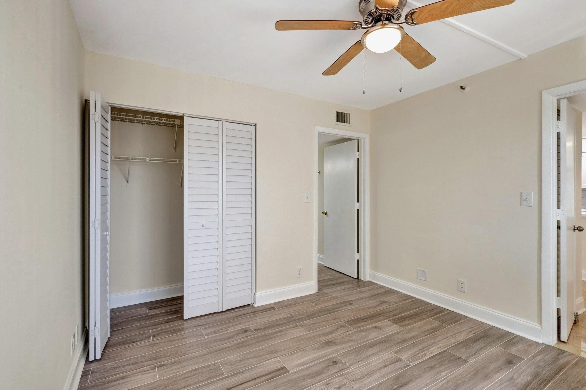 14460 Strathmore Lane 807, Delray Beach, FL 33446 — photo 21 of 27
