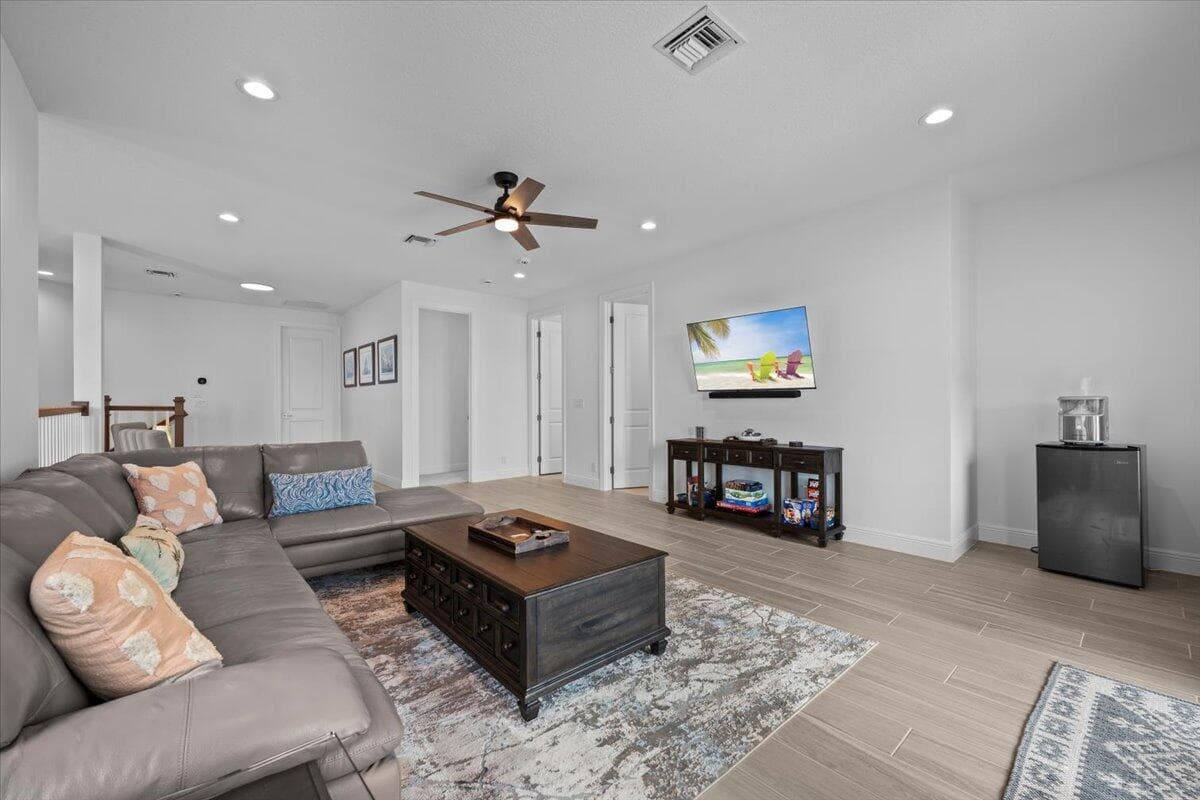 9236 Crestview Circle, Palm Beach Gardens, FL 33412 — photo 39 of 91