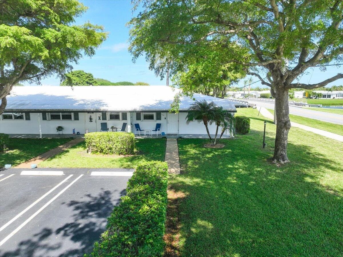 100 Leisure Lake Circle 109, Boynton Beach, FL 33426 — photo 32 of 63