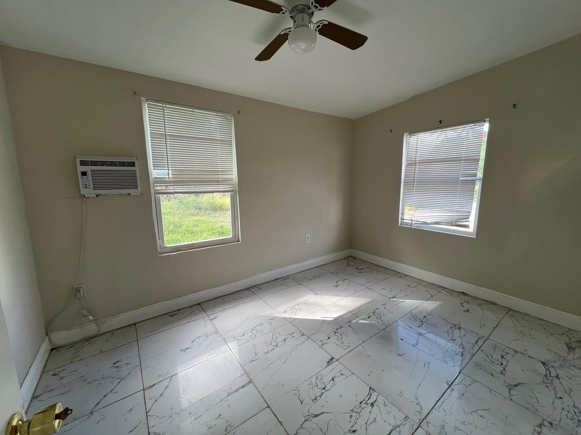 8269 NW 1st Place 2, Miami, FL 33150 — photo 5 of 9