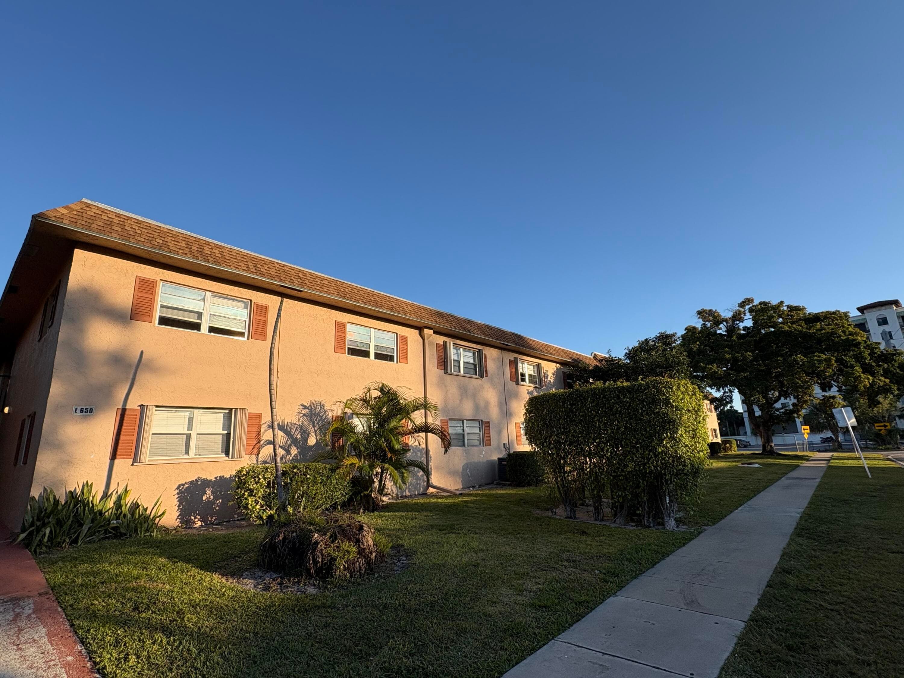 650 SW 2nd Avenue 2460, Boca Raton, FL 33432 — photo 1 of 7