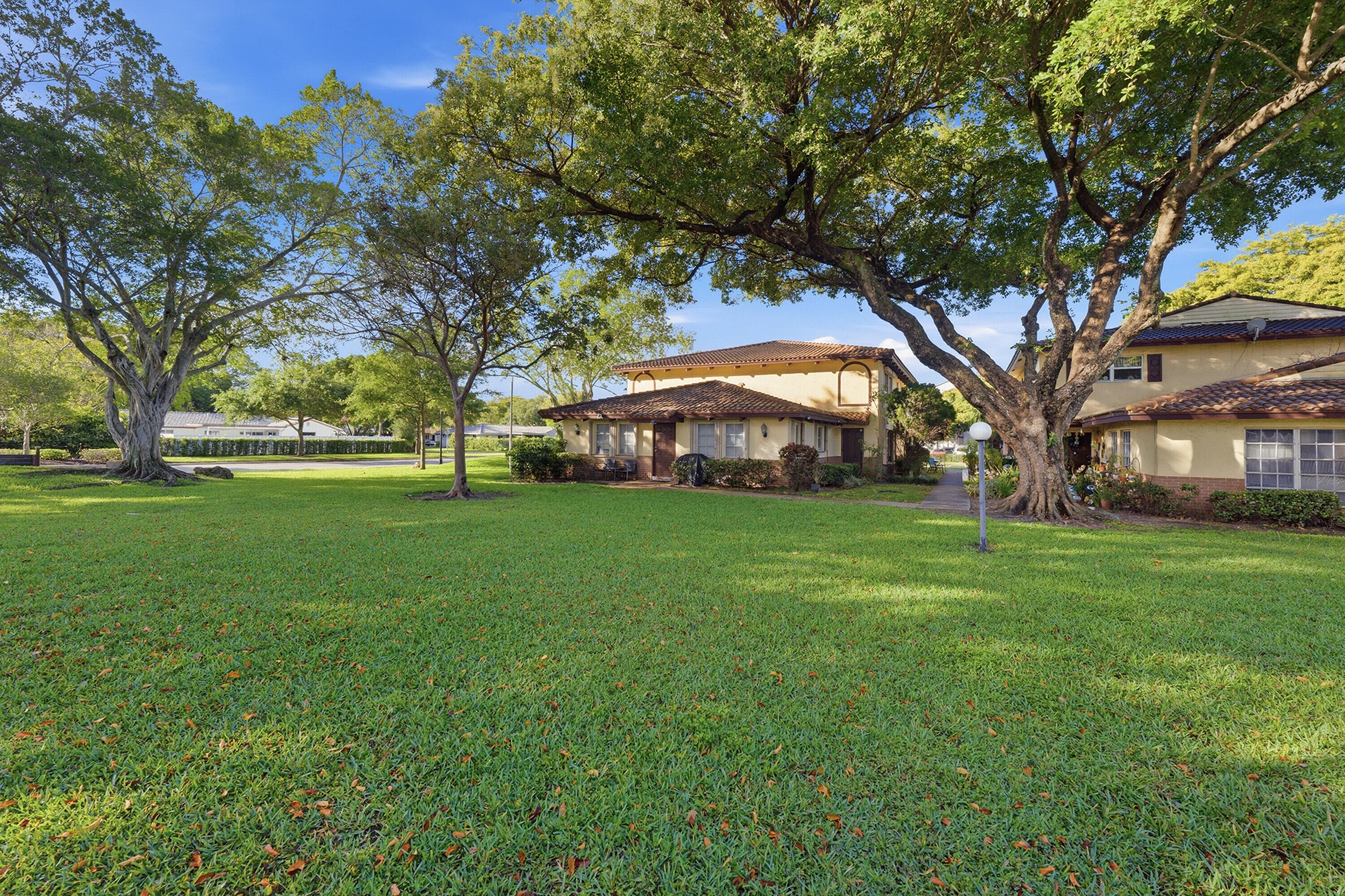 8811 NW 28th Drive 1-2, Coral Springs, FL 33065 — photo 5 of 40