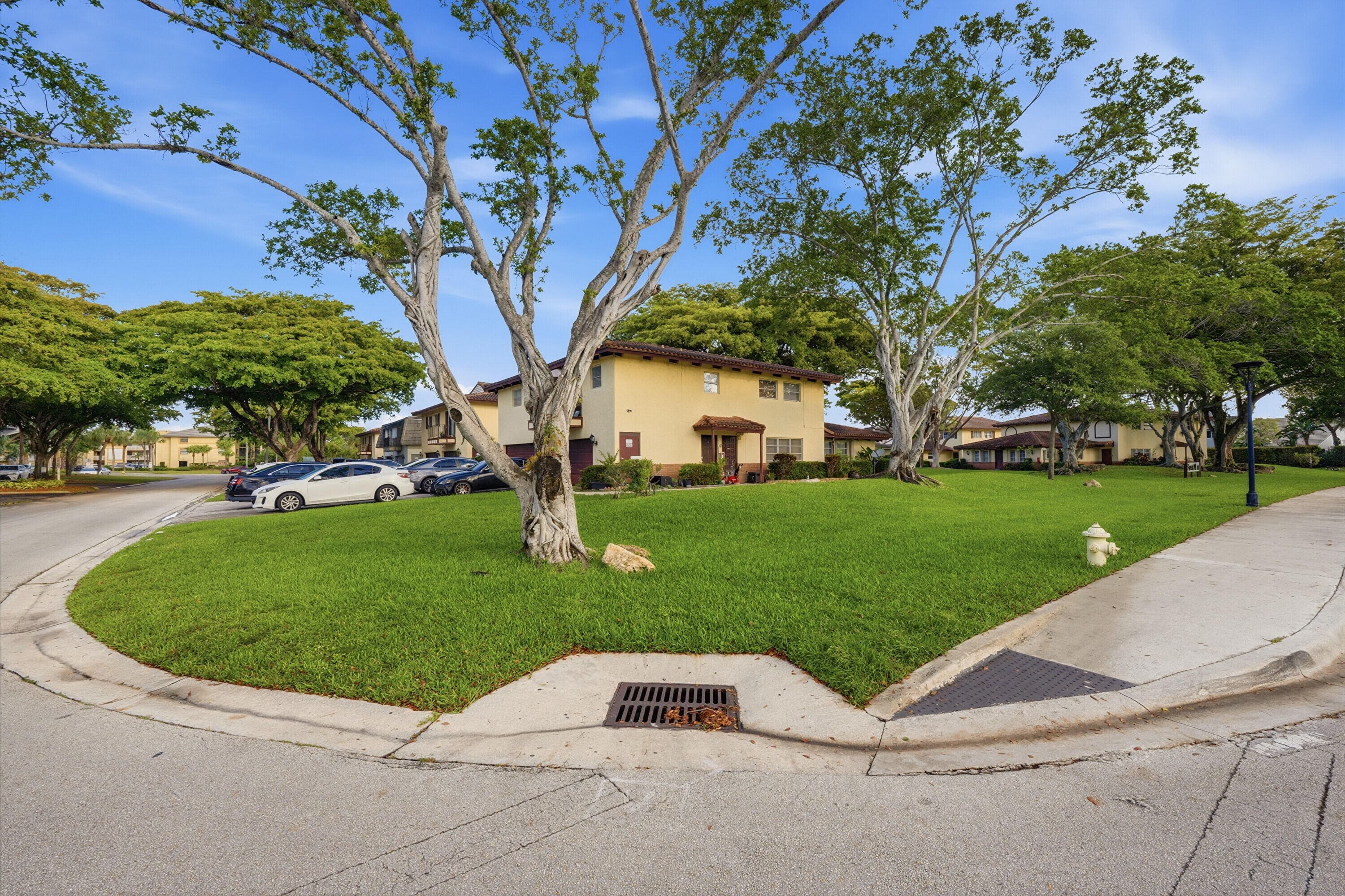 8811 NW 28th Drive 1-2, Coral Springs, FL 33065 — photo 38 of 40