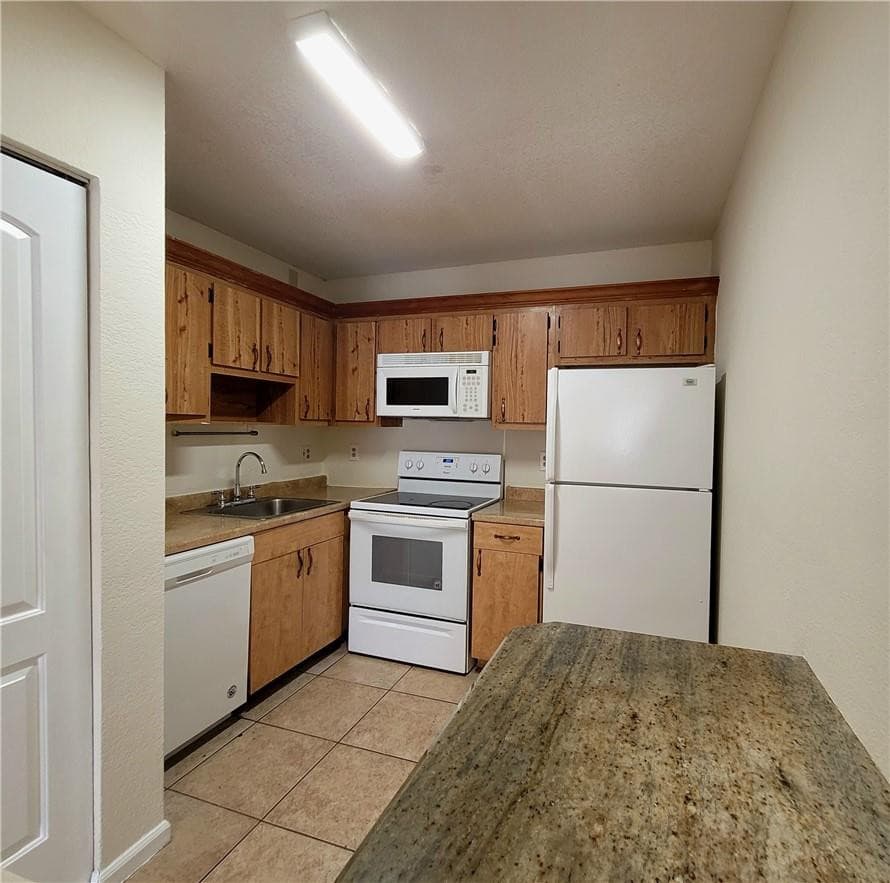 11096 Royal Palm Boulevard, Coral Springs, FL 33065 — photo 4 of 24