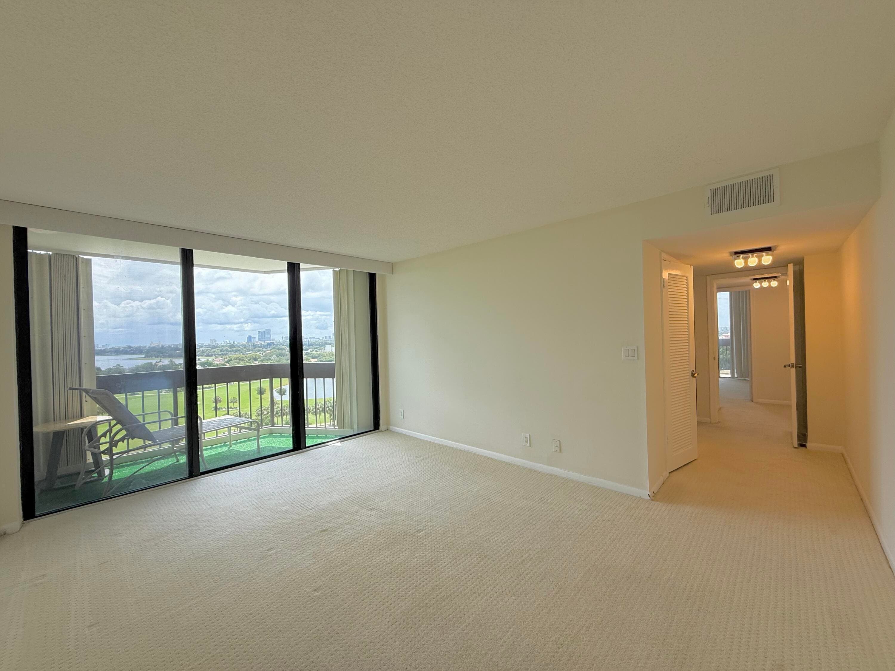 2000 Presidential Way 1204, West Palm Beach, FL 33401 — photo 35 of 56