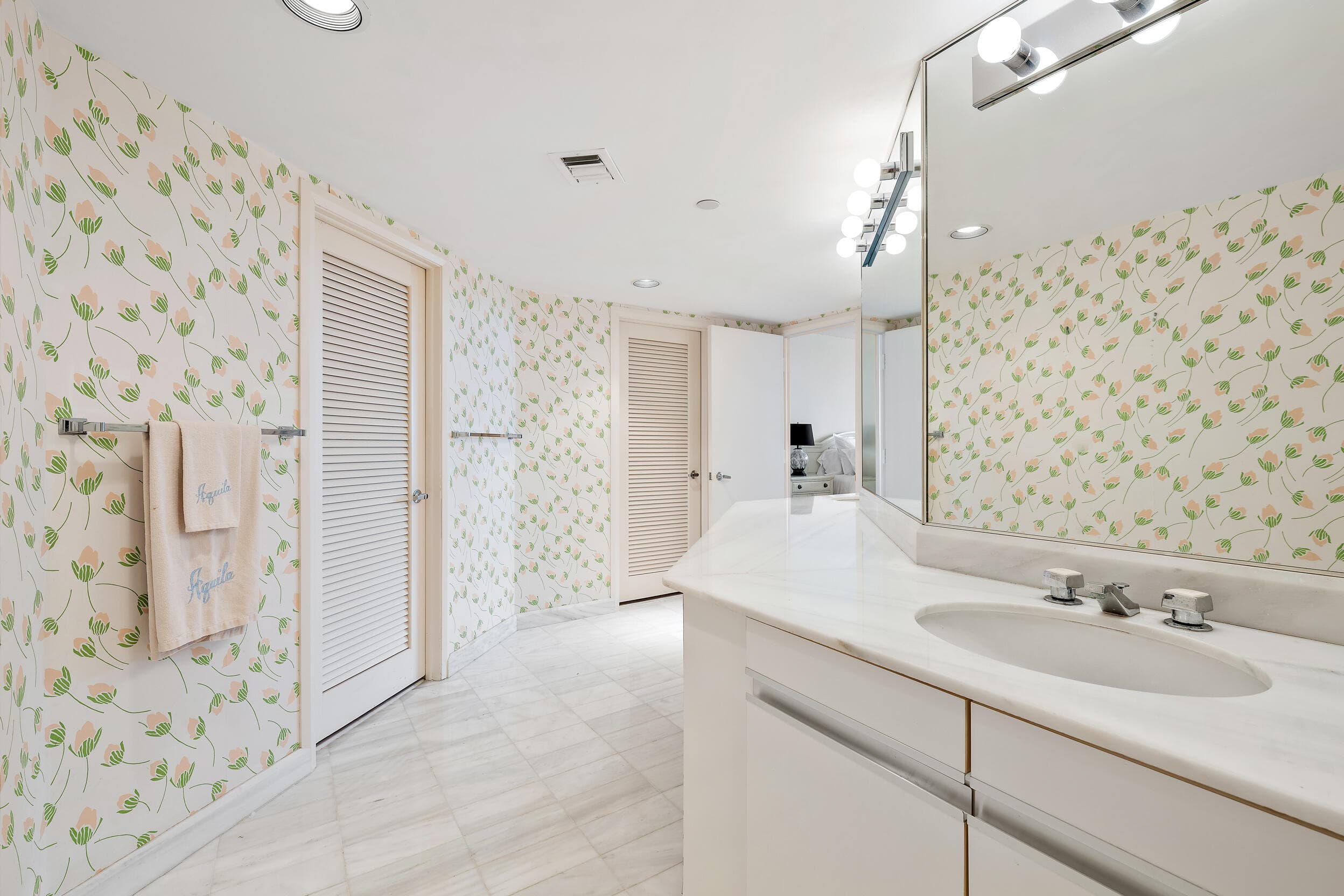 100 Lakeshore Drive 354, North Palm Beach, FL 33408 — photo 8 of 29