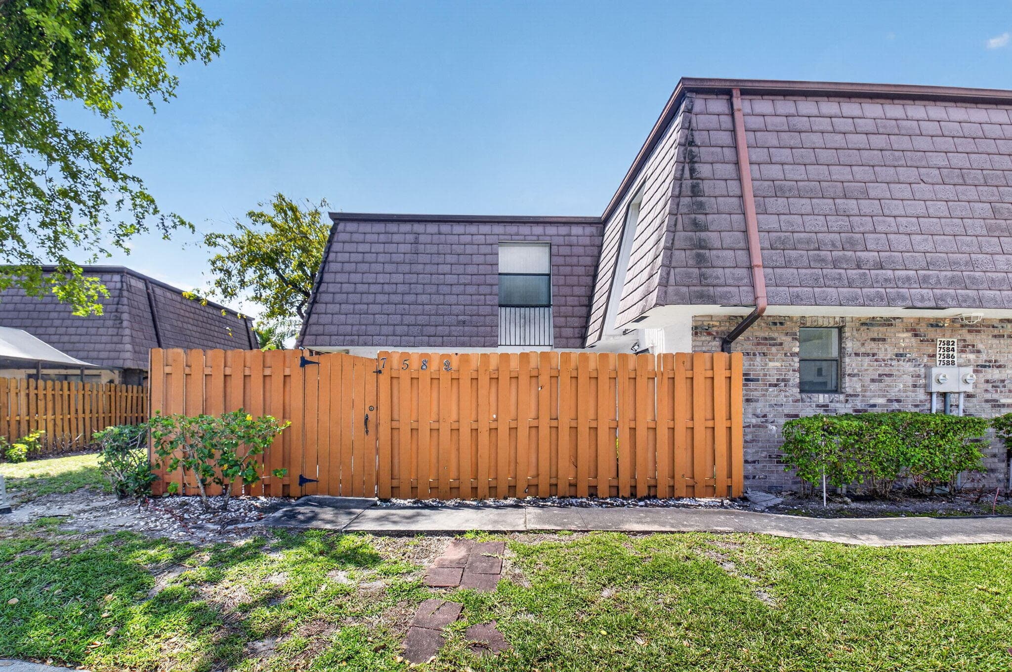 7582 Courtyard Run E 7582, Boca Raton, FL 33433 — photo 1 of 41
