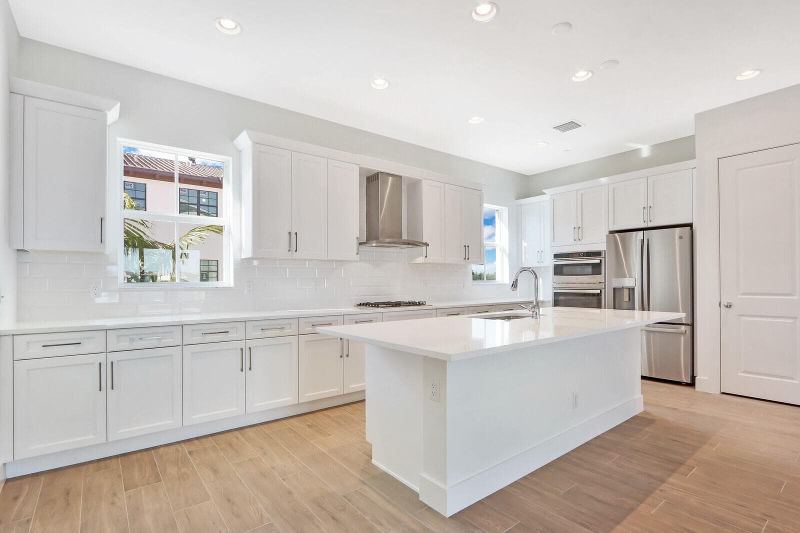 5352 Sagan Lane, Palm Beach Gardens, FL 33418 — photo 17 of 45