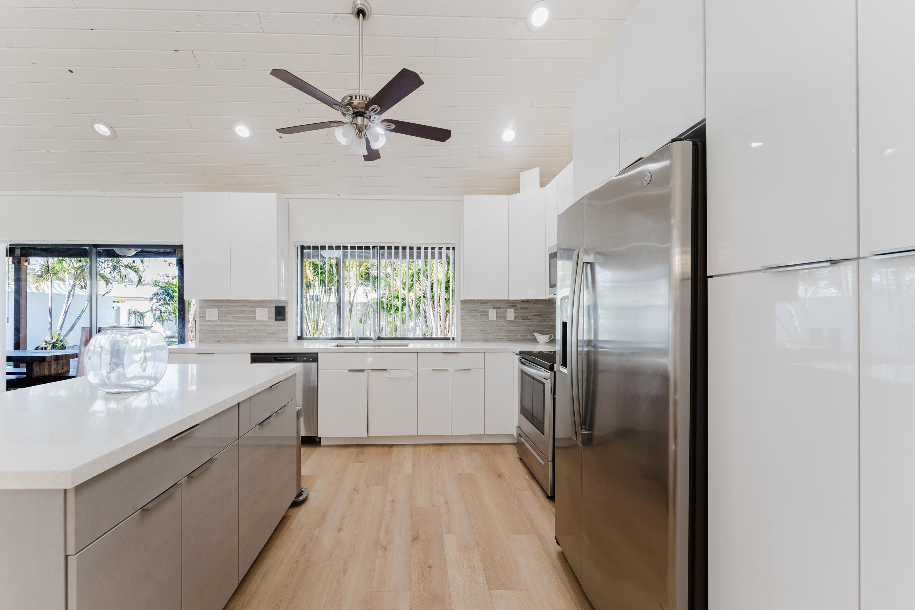 665 Jeffery Street, Boca Raton, FL 33487 — photo 10 of 44