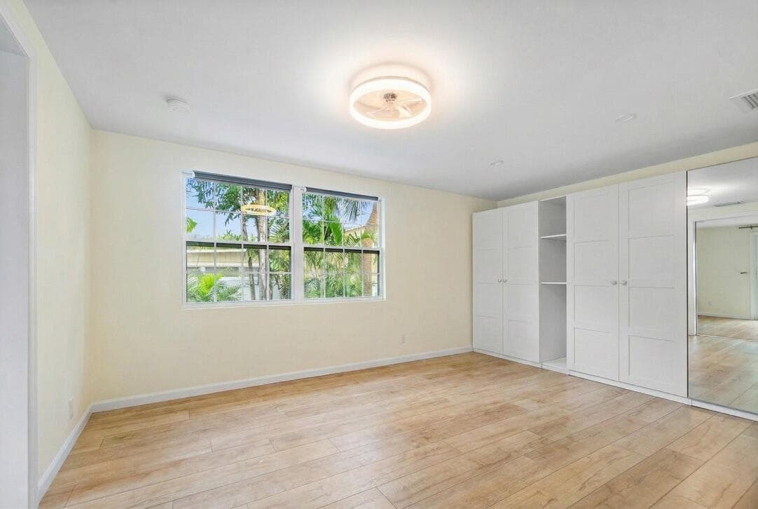 353 E Lakewood Road, West Palm Beach, FL 33405 — photo 25 of 35