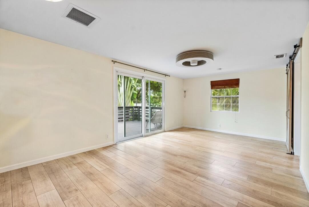 353 E Lakewood Road, West Palm Beach, FL 33405 — photo 23 of 35