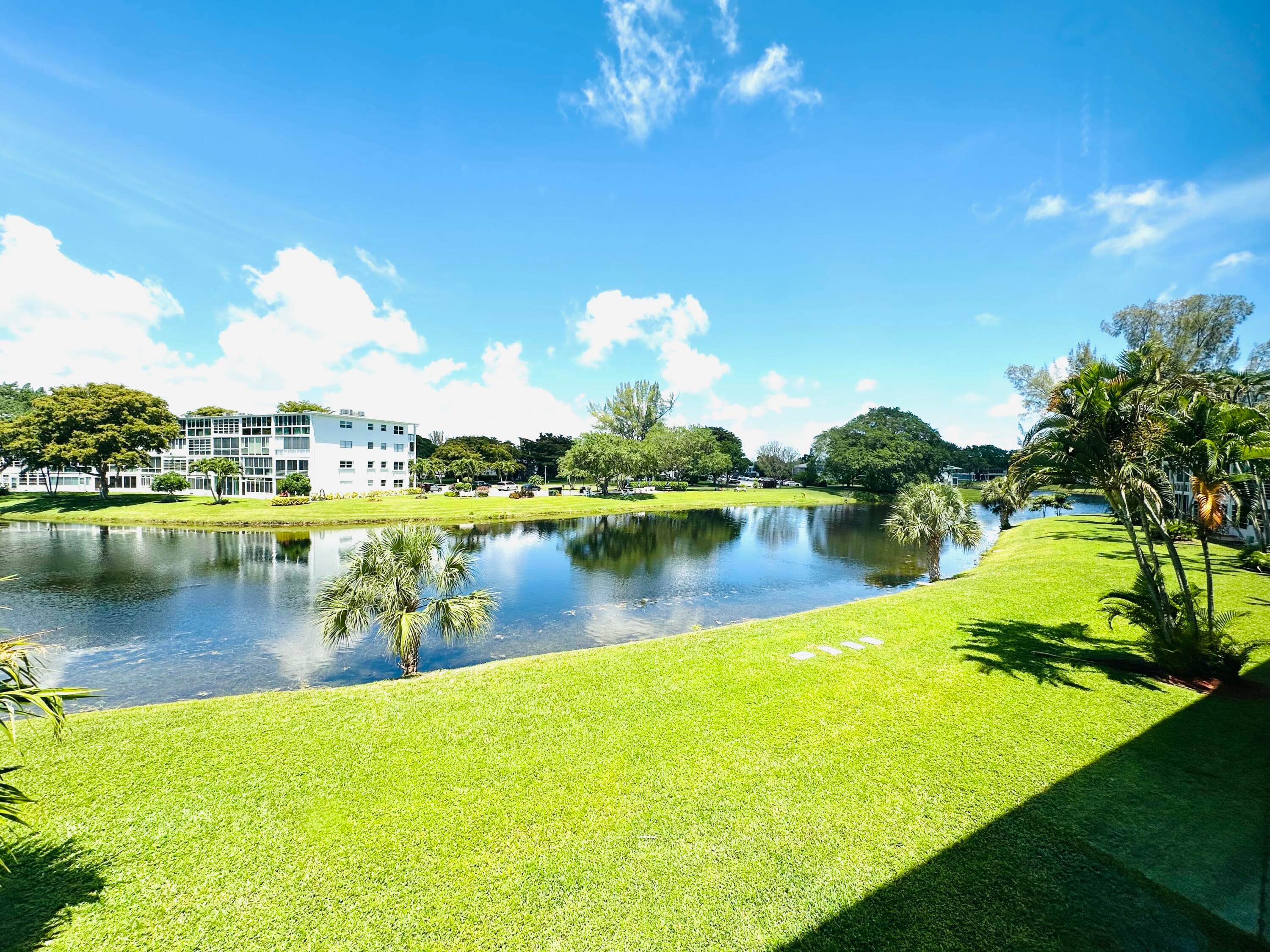 2132 Cambridge F 2132, Deerfield Beach, FL 33442 — photo 31 of 67
