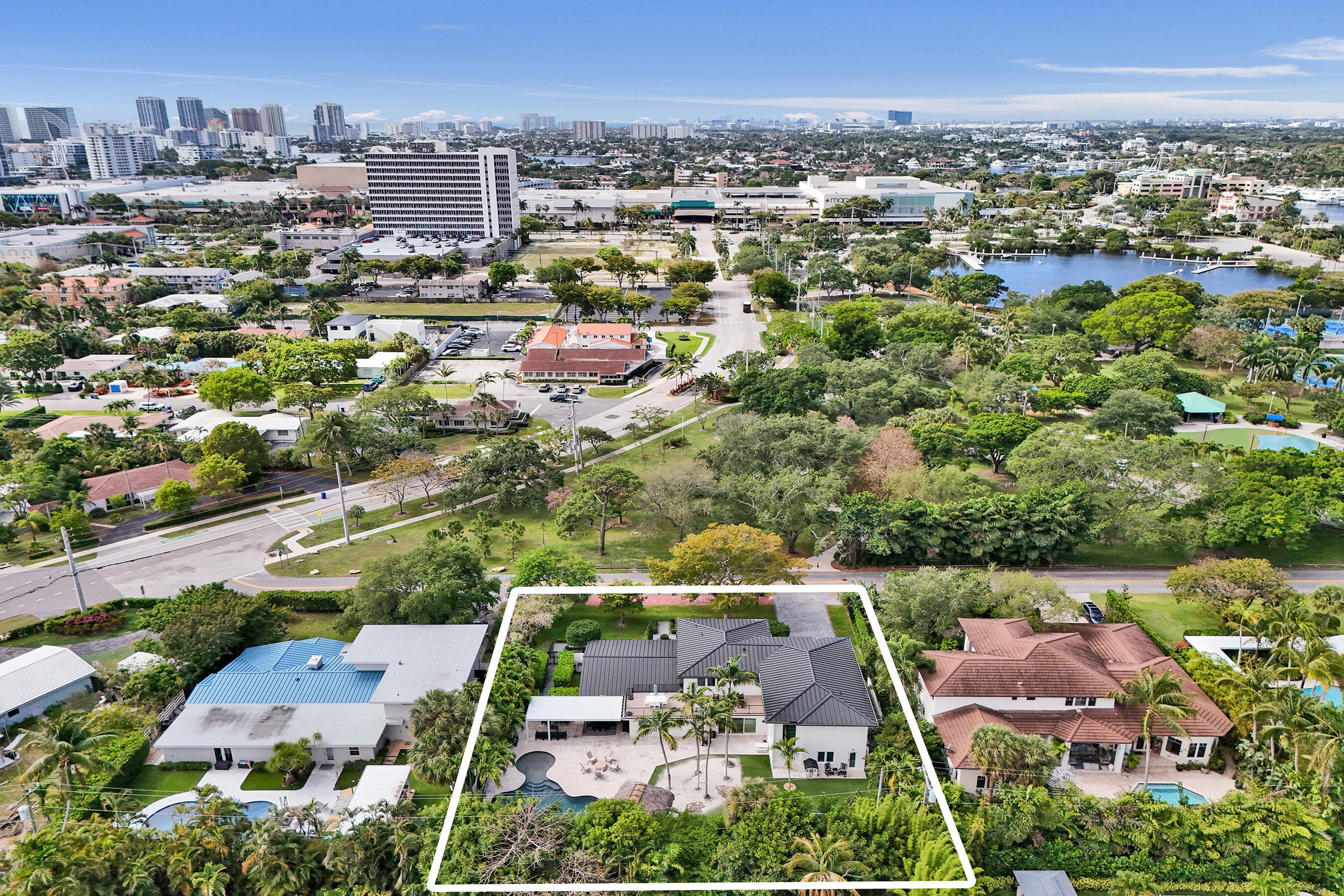 2421 NE 12th Street, Fort Lauderdale, FL 33304 — photo 6 of 118