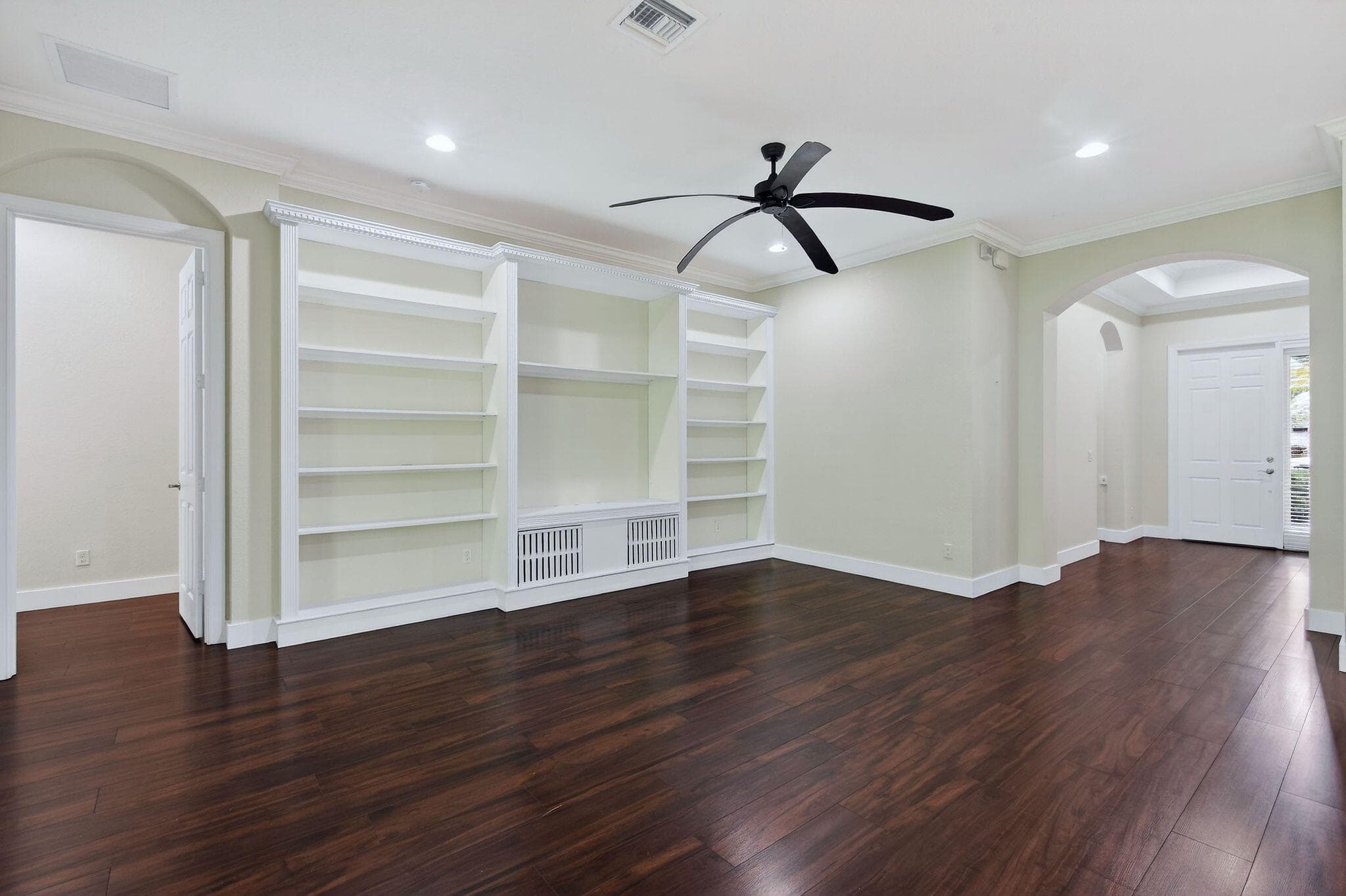 12077 Aviles Circle, Palm Beach Gardens, FL 33418 — photo 12 of 48