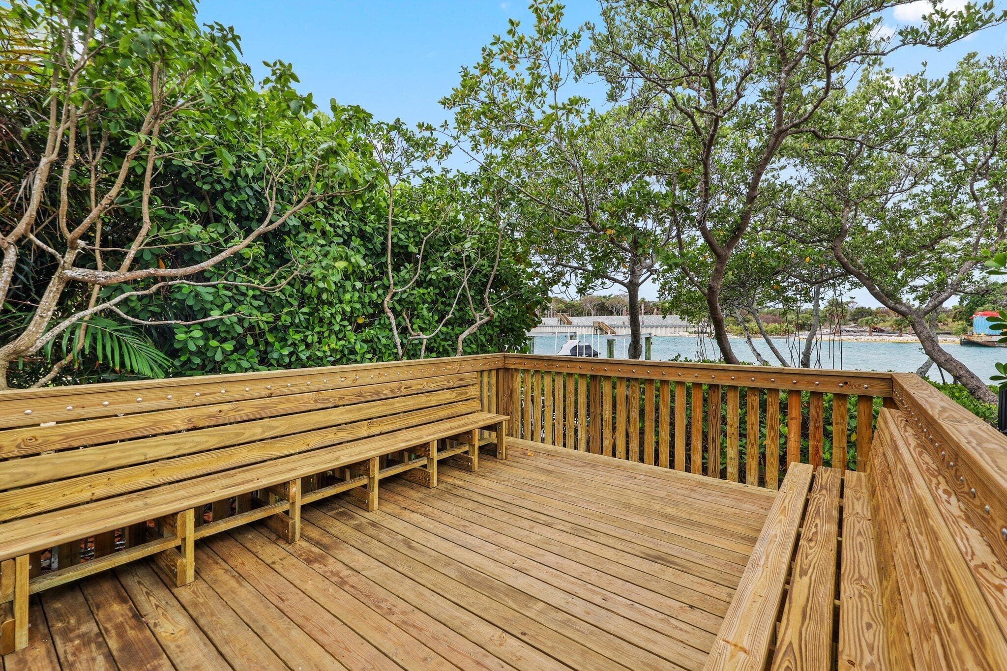 122 Lighthouse Drive, Jupiter Inlet Colony, FL 33469 — photo 14 of 84