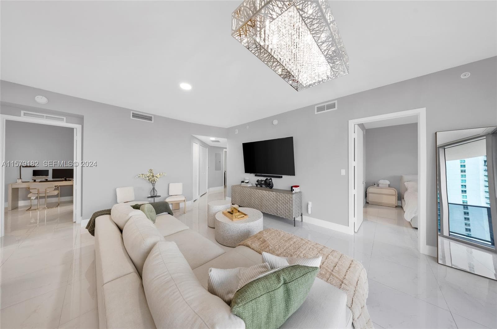 488 NE 18th Street 1801, Miami, FL 33132 — photo 4 of 30