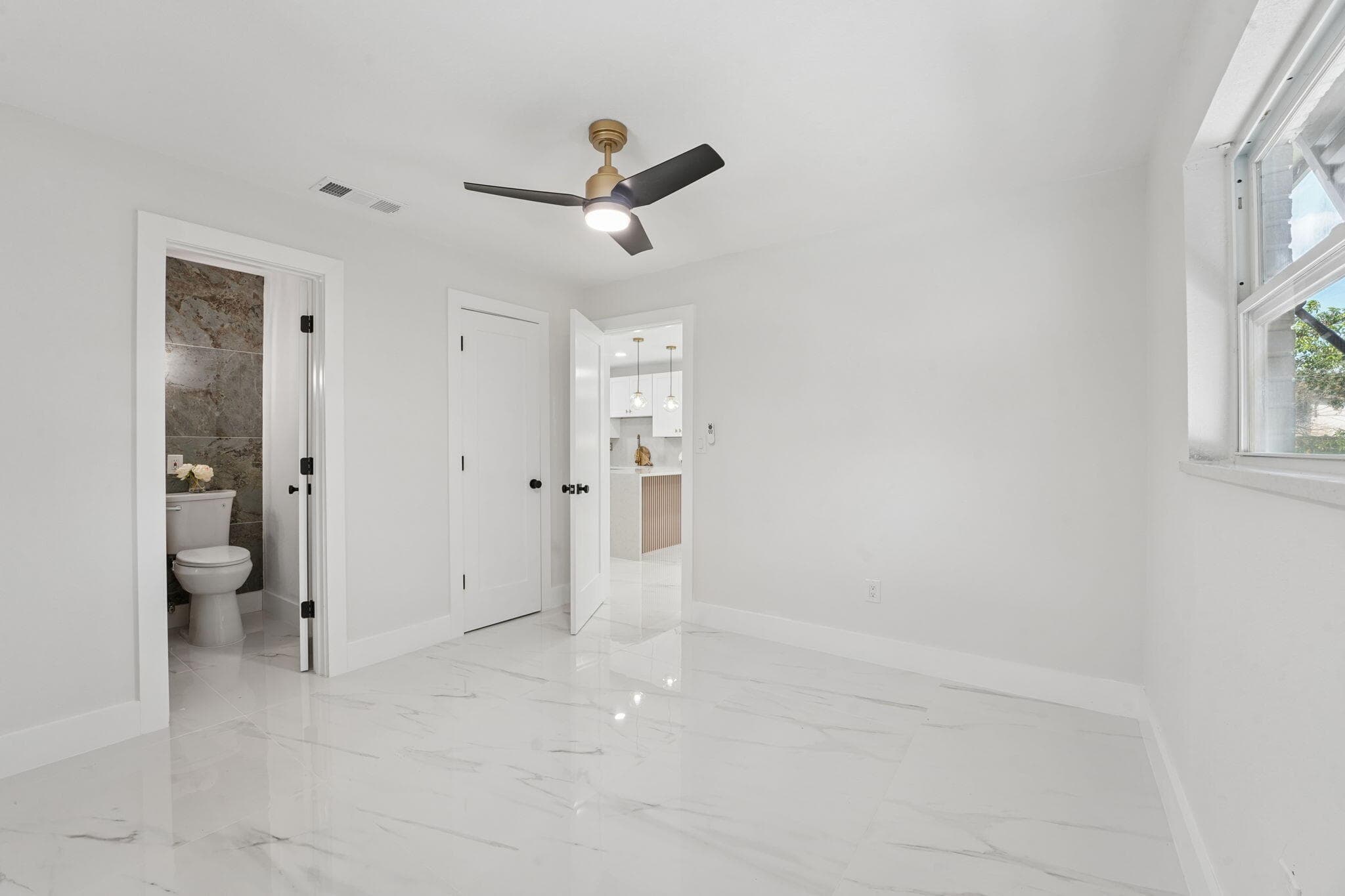 1527 Live Oak Drive, West Palm Beach, FL 33415 — photo 16 of 45