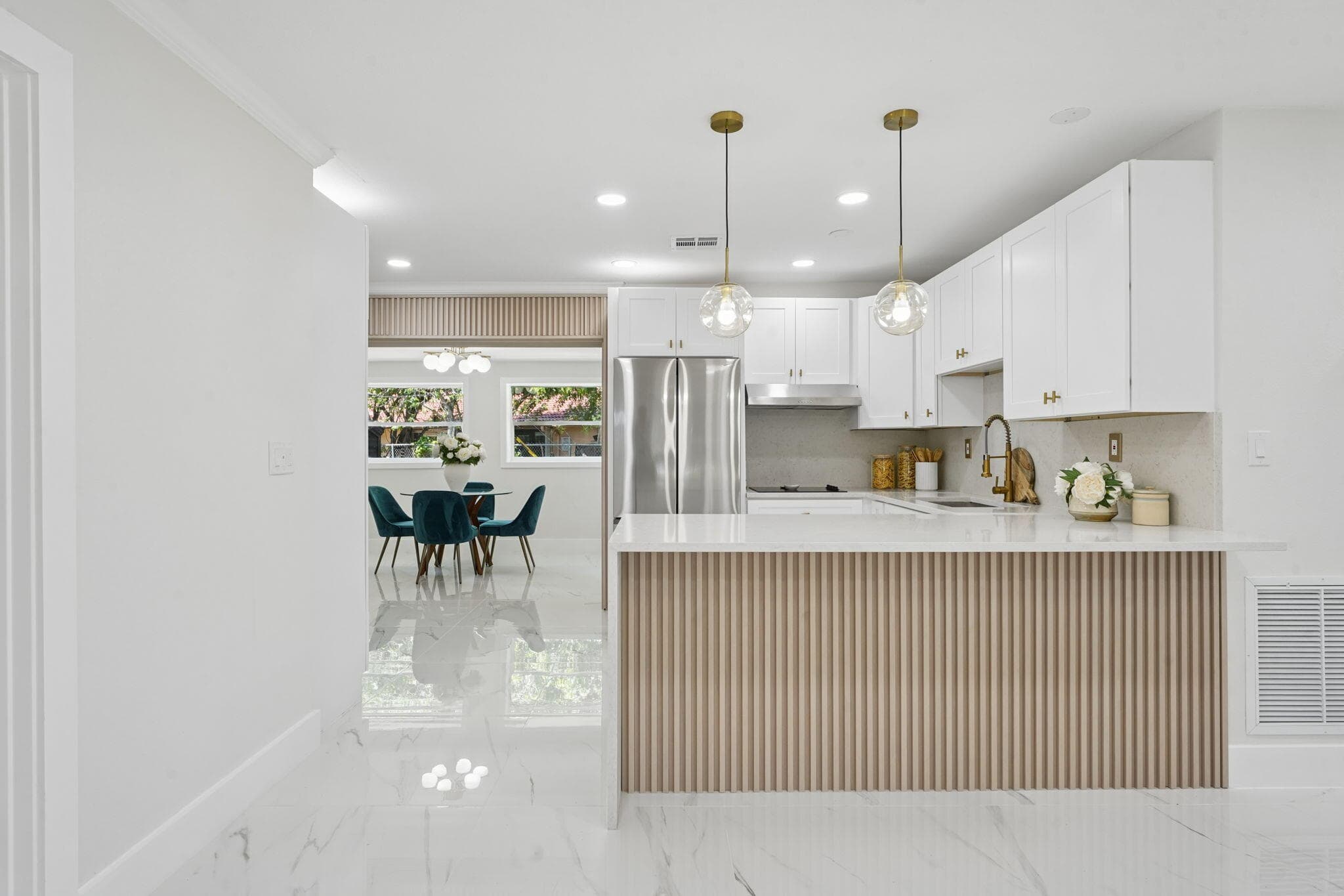 1527 Live Oak Drive, West Palm Beach, FL 33415 — photo 9 of 45