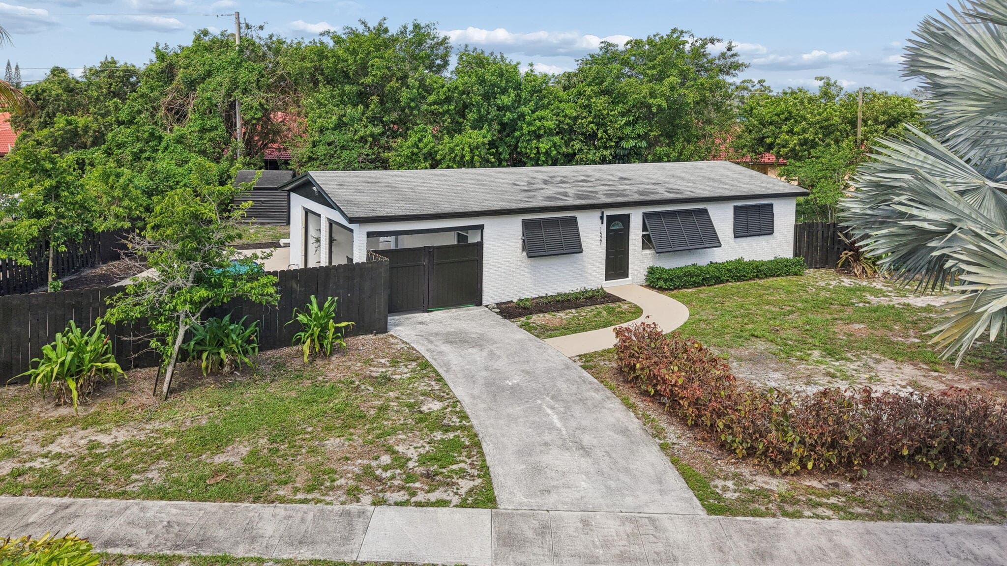 1527 Live Oak Drive, West Palm Beach, FL 33415 — photo 39 of 45
