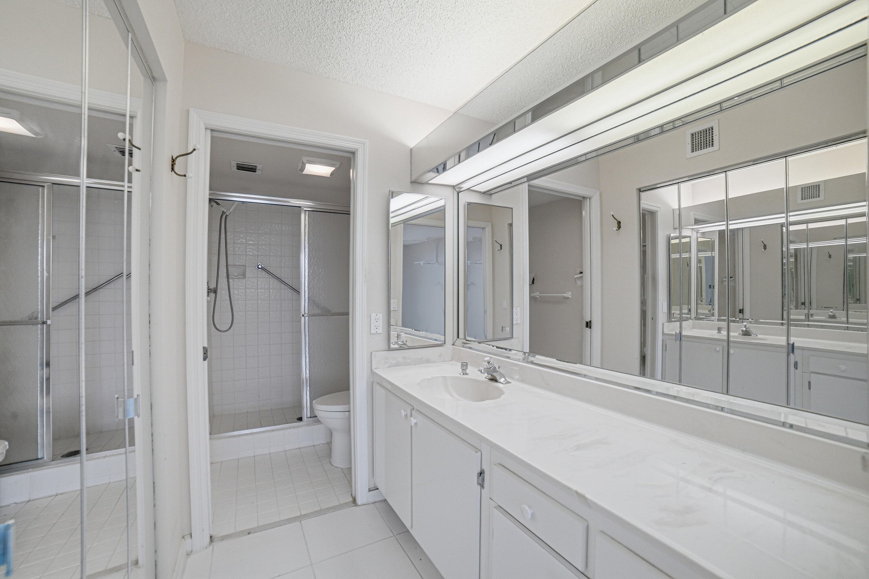 10442 E Clairmont Circle 204, Tamarac, FL 33321 — photo 13 of 32