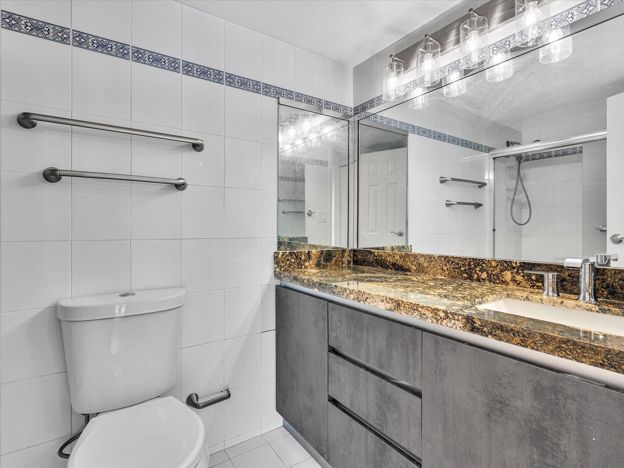 2655 Collins Avenue Unit 1710, Miami Beach, FL 33140 — photo 21 of 54