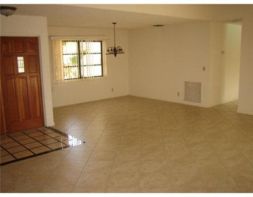 6050 Amberwoods Drive, Boca Raton, FL 33433 — photo 4 of 16