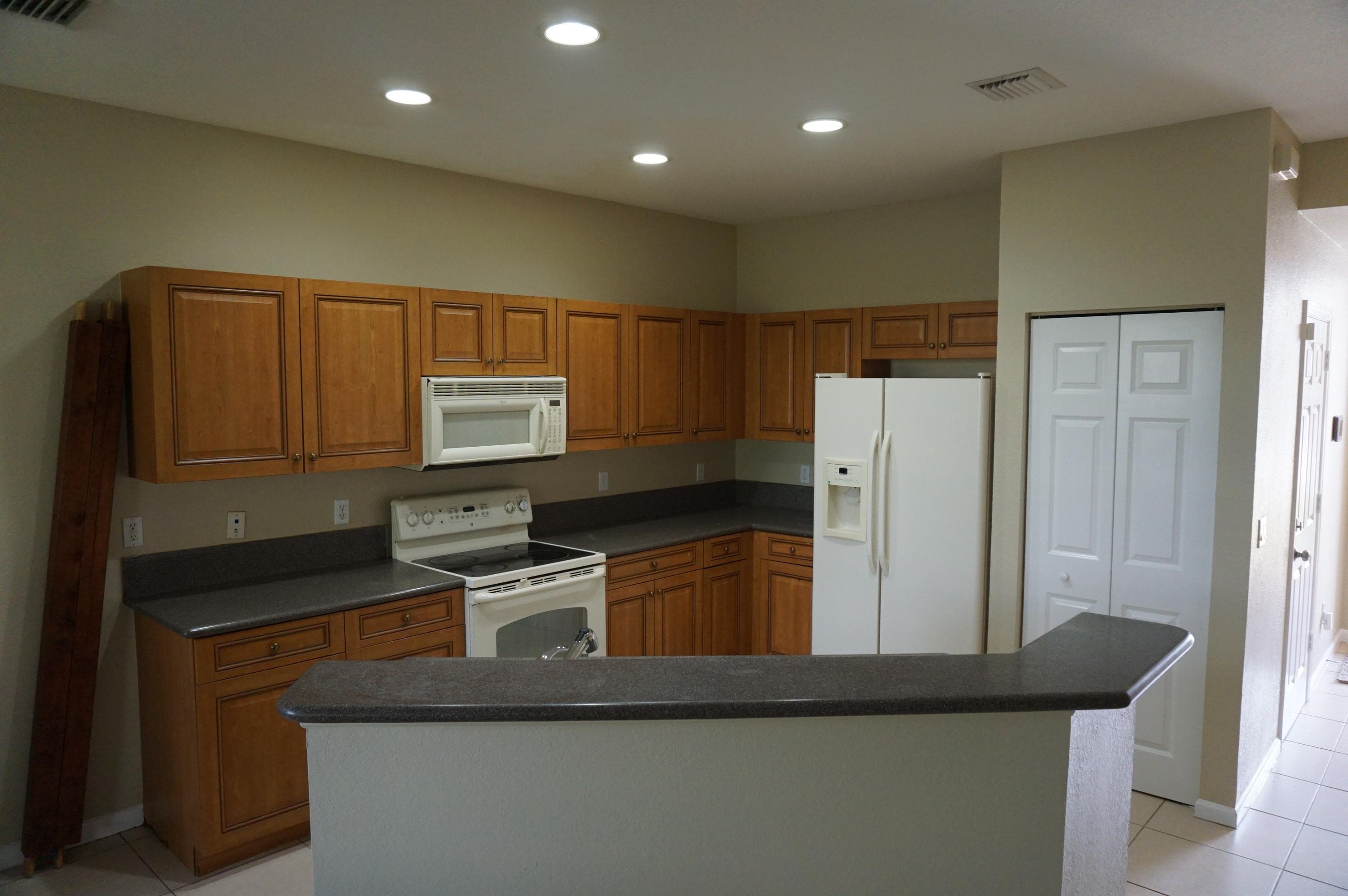 2030 Nassau Drive, West Palm Beach, FL 33404 — photo 2 of 28