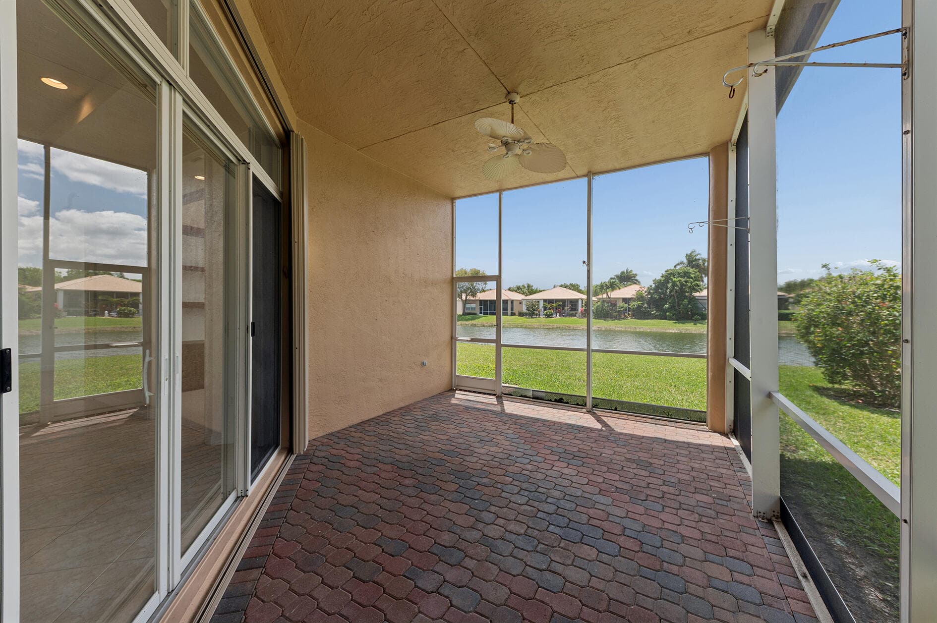 9258 Via Elegante, Wellington, FL 33411 — photo 17 of 32