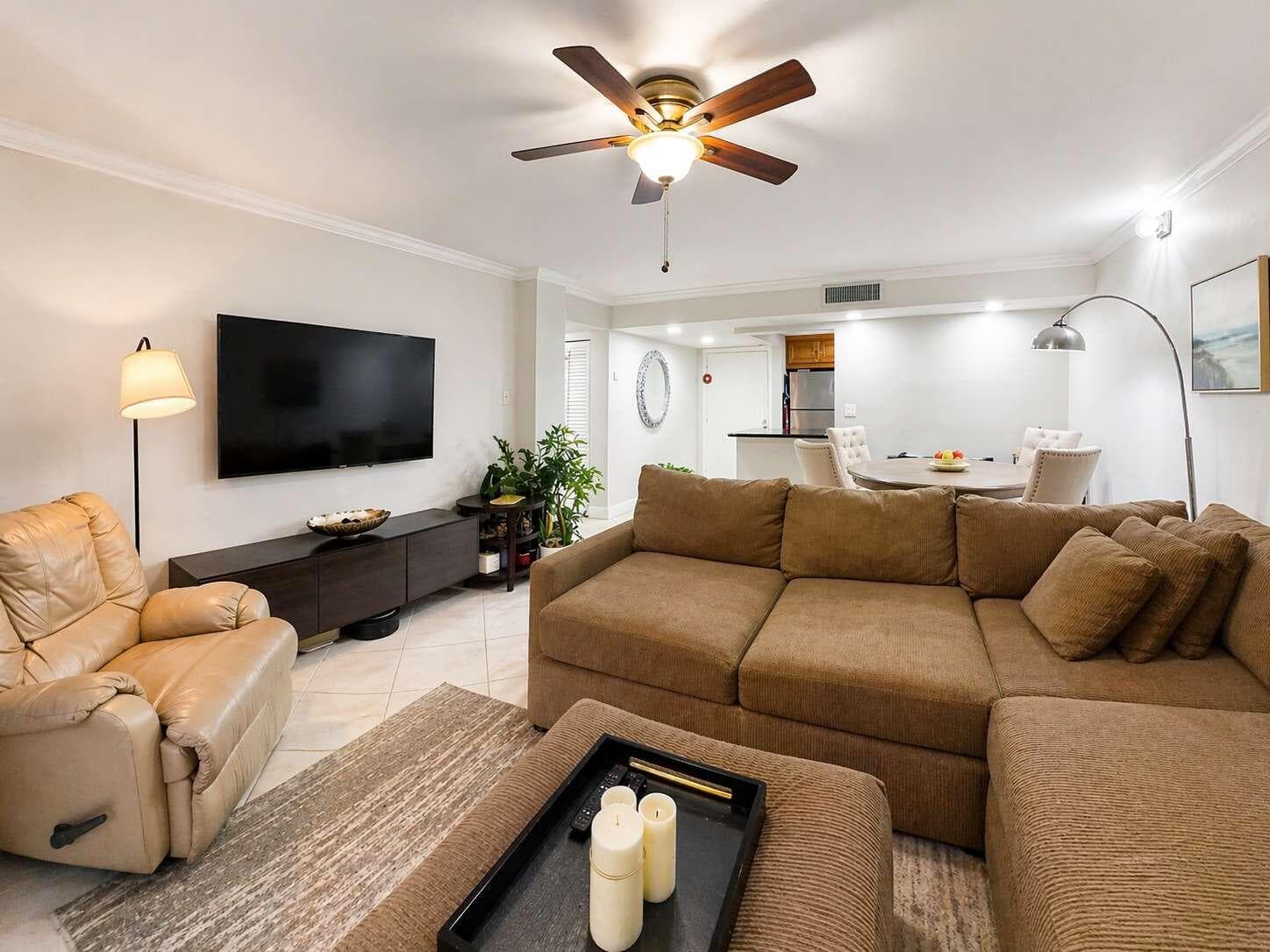 5160 Las Verdes Circle 103, Delray Beach, FL 33484 — photo 1 of 15