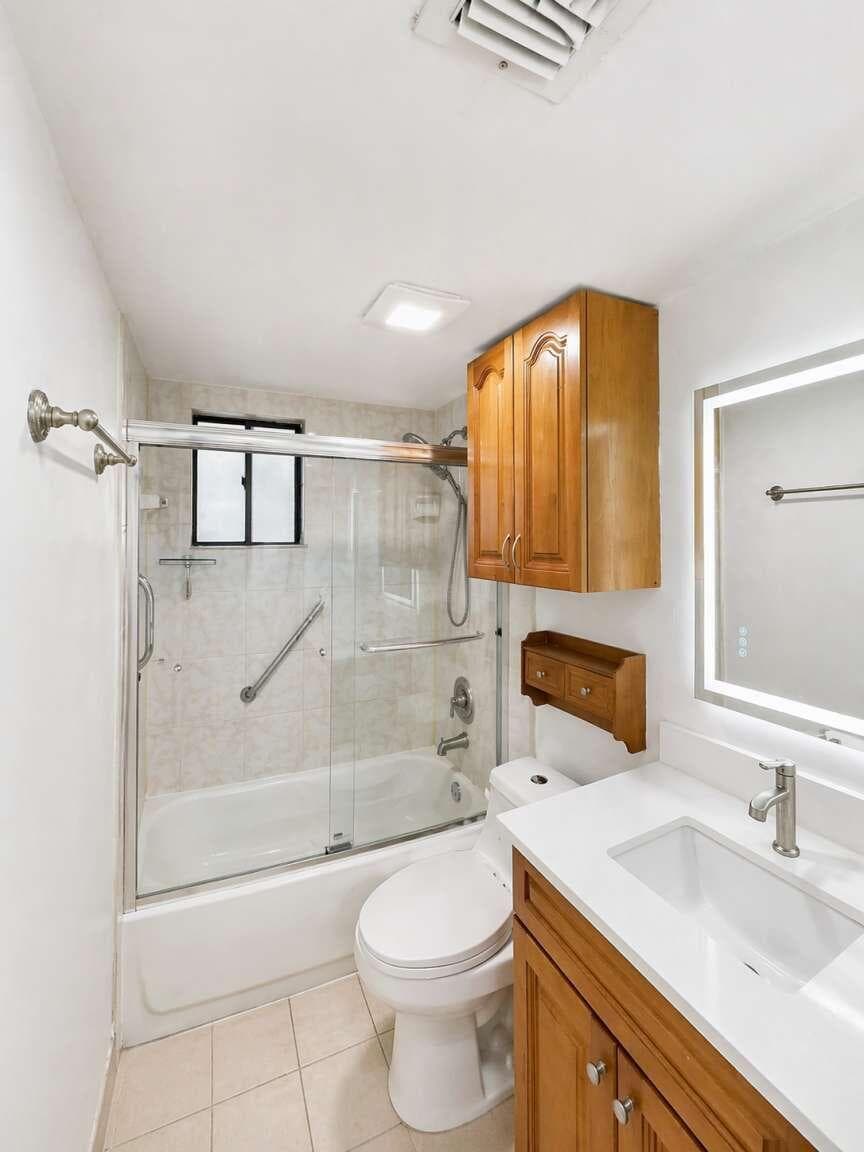 5160 Las Verdes Circle 103, Delray Beach, FL 33484 — photo 5 of 15