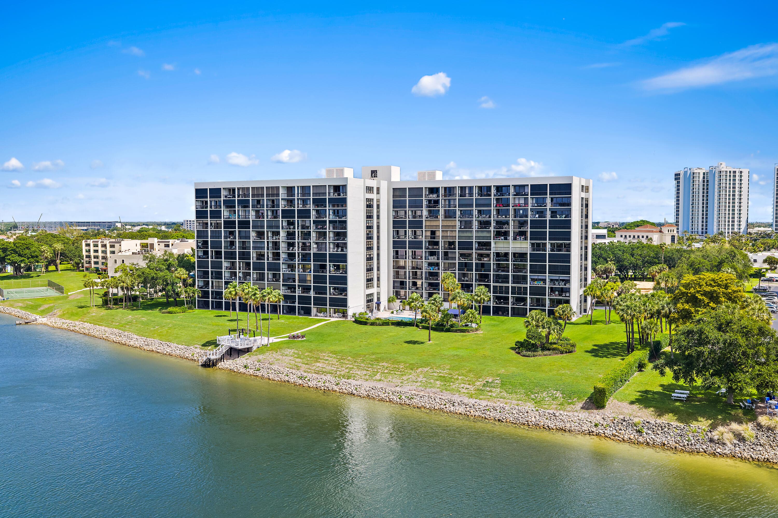 356 Golfview Road 903, North Palm Beach, FL 33408 — photo 64 of 85