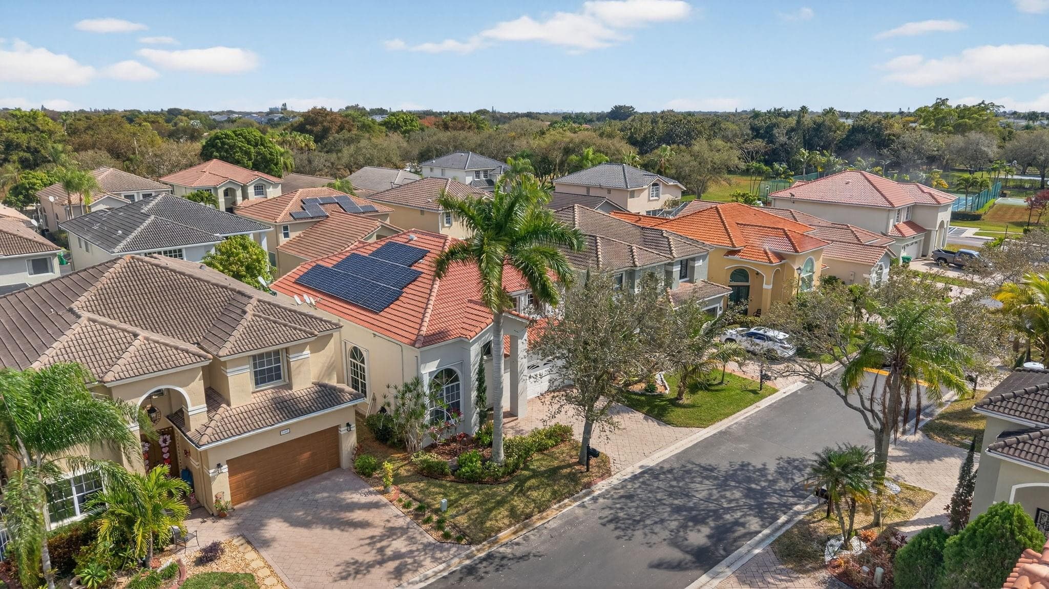 1055 NW 117th Avenue, Coral Springs, FL 33071 — photo 7 of 68