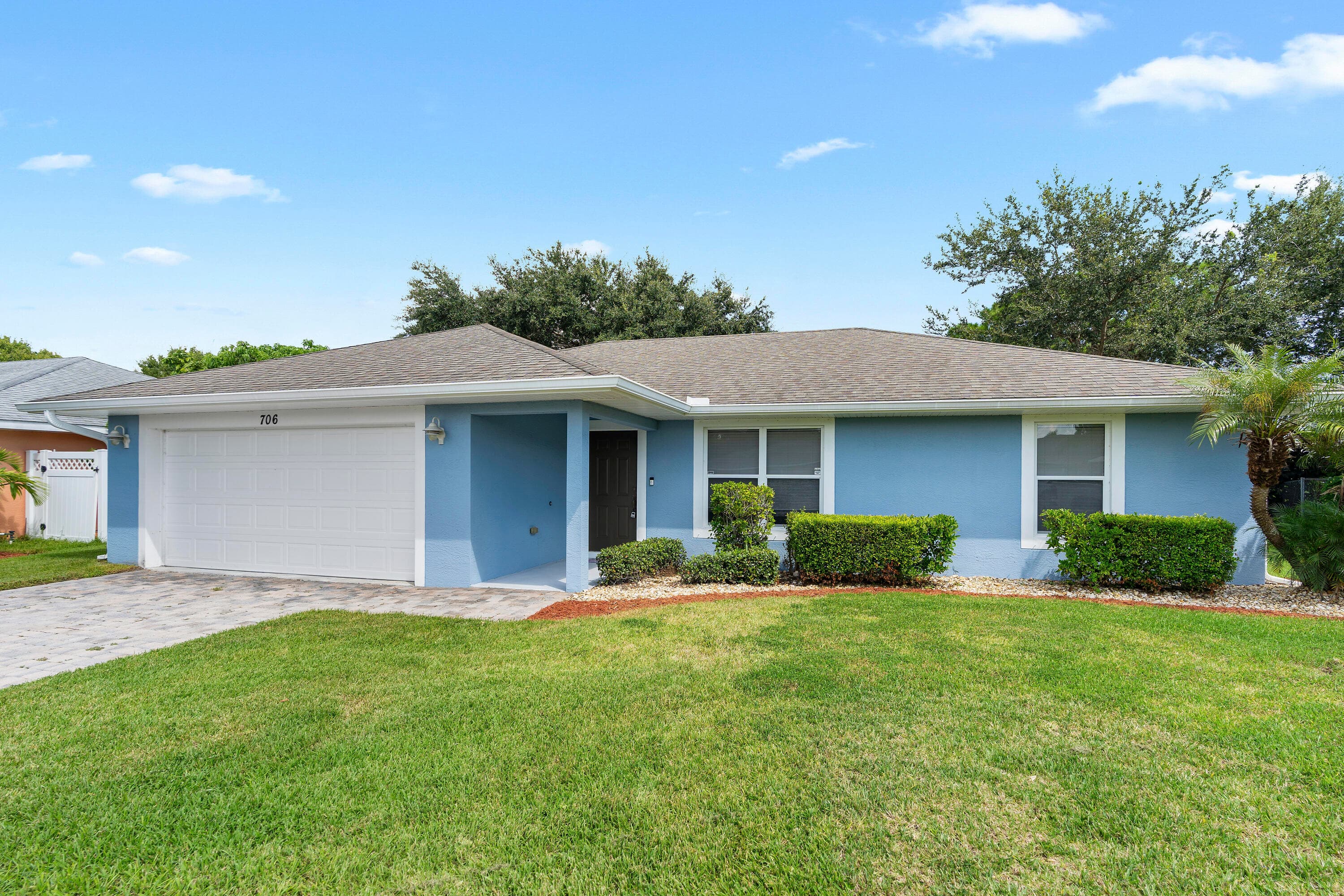 706 Osceola Avenue, Fort Pierce, FL 34982 — photo 1 of 36