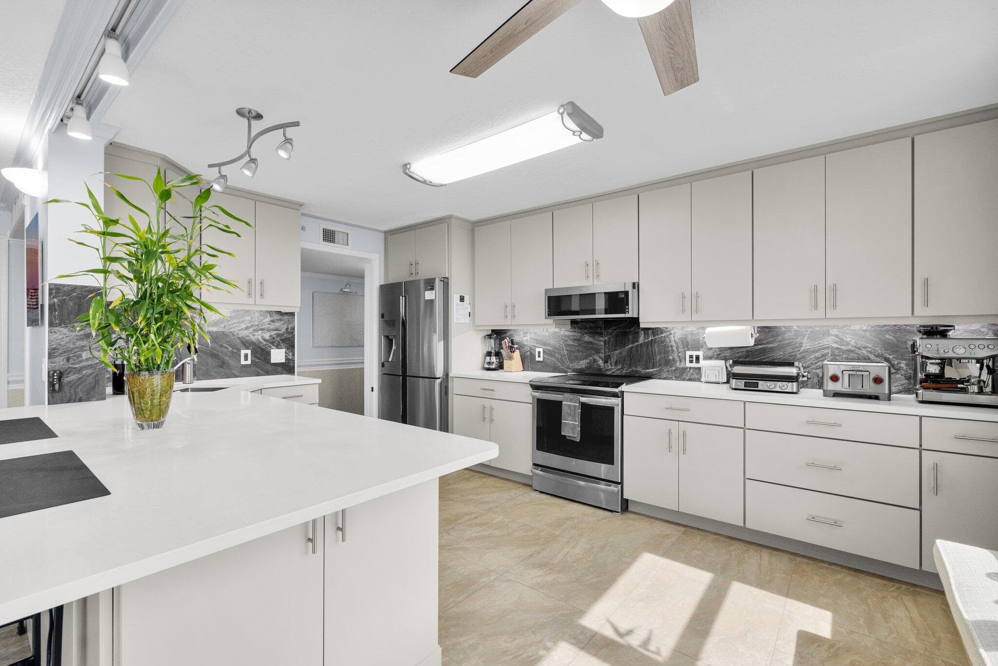 5049 N Hwy A1a 1905, Hutchinson Island, FL 34949 — photo 9 of 57
