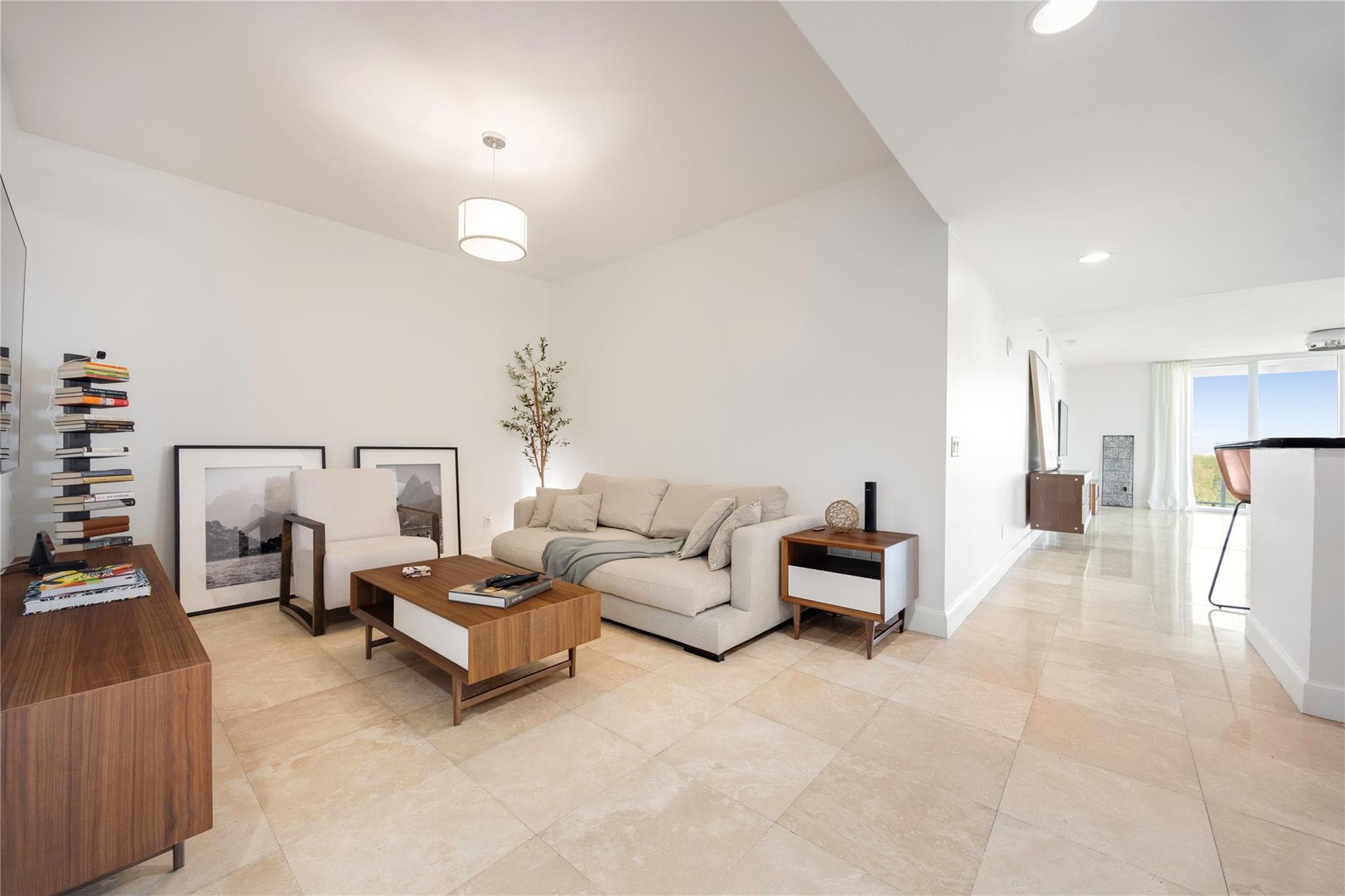 14951 Royal Oaks Lane 1109, North Miami, FL 33181 — photo 4 of 31