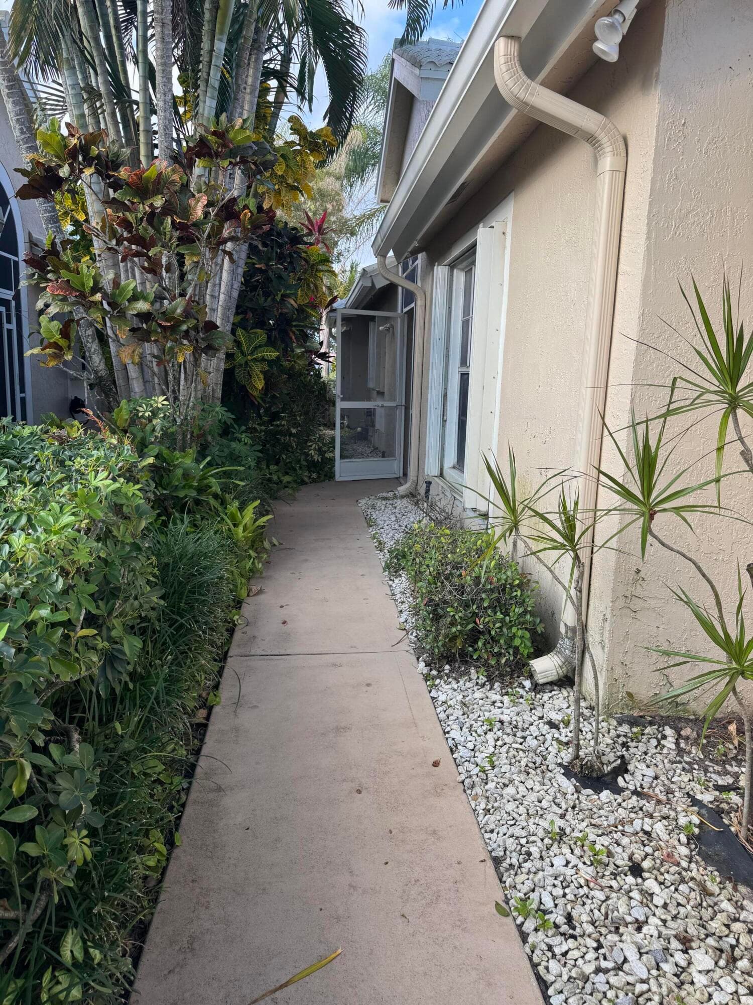 6113 Greenspointe Drive 10, Boynton Beach, FL 33437 — photo 17 of 33
