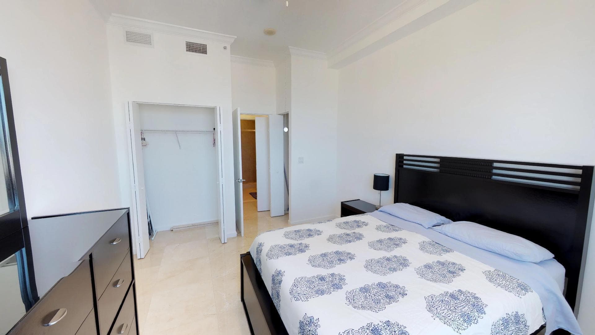 1551 N Flagler Drive Lph03, West Palm Beach, FL 33401 — photo 7 of 17