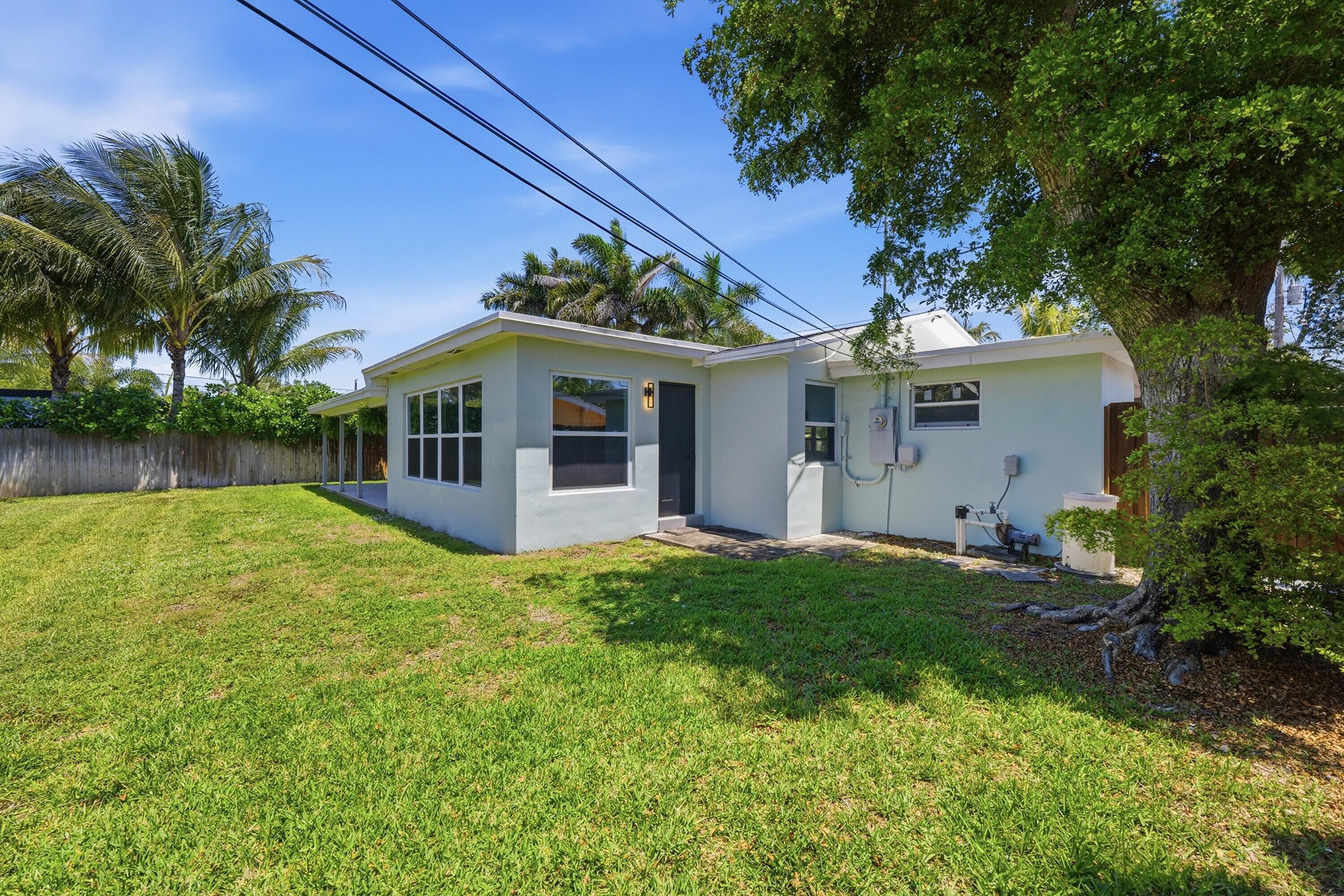 4441 NE 15th Avenue, Oakland Park, FL 33334 — photo 29 of 45