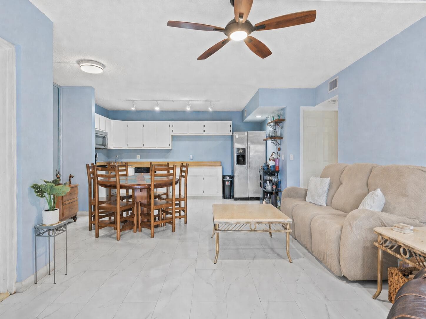 13750 Oneida Drive E1, Delray Beach, FL 33446 — photo 7 of 22