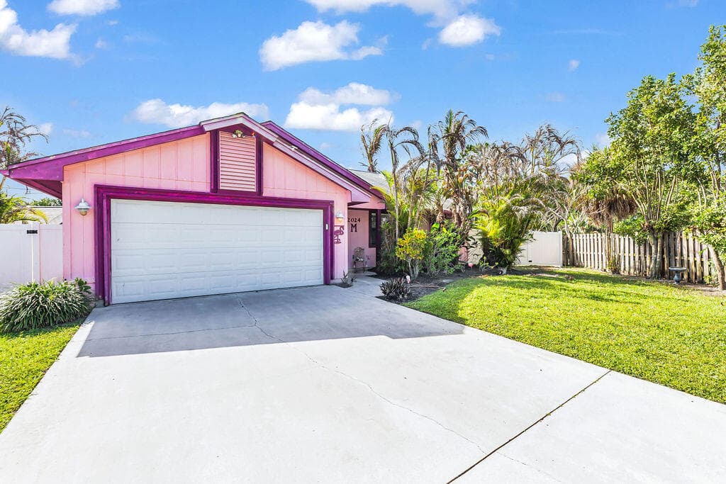 2024 NE 24th Street, Jensen Beach, FL 34957 — photo 19 of 49