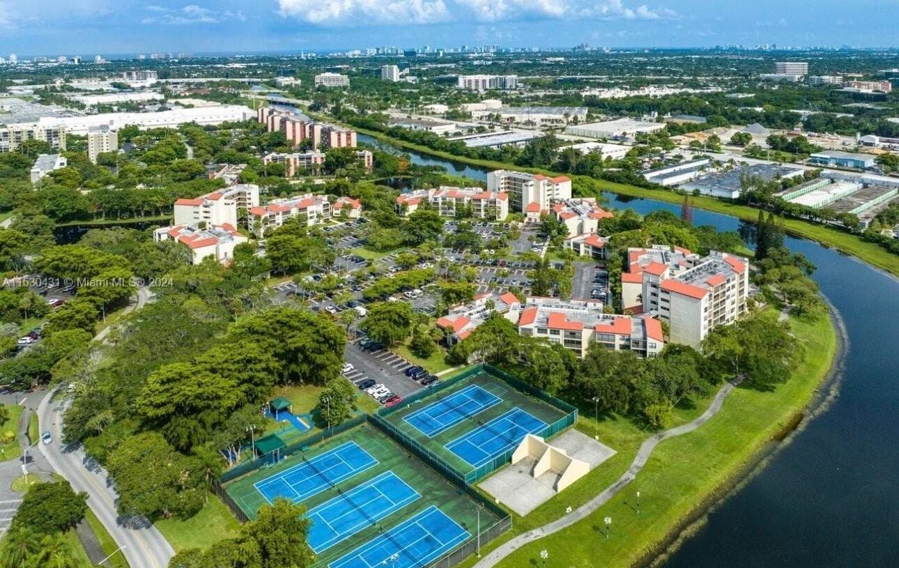 2314 S Cypress Bend Drive Unit 313, Pompano Beach, FL 33069 — photo 21 of 21