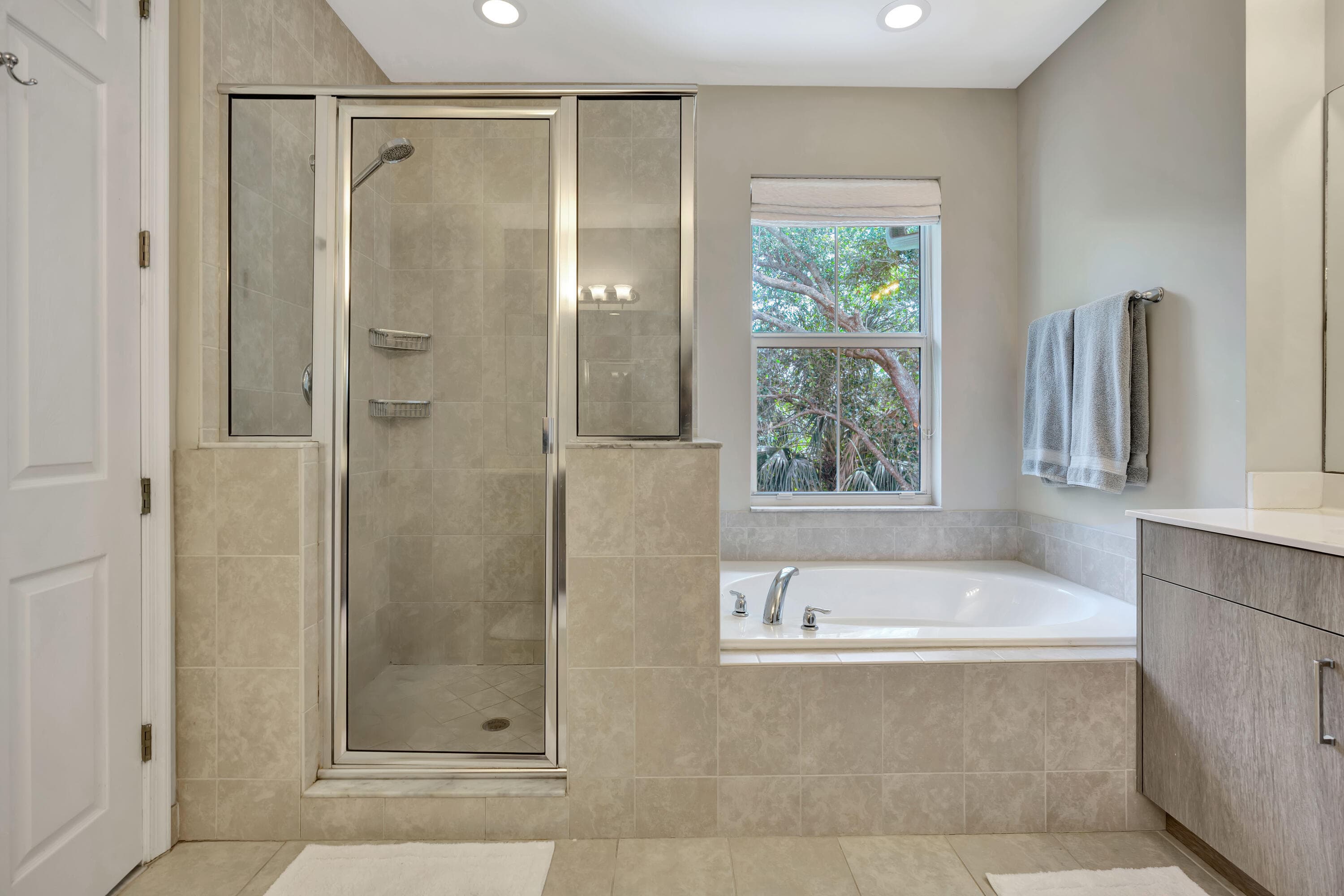 1136 Piccadilly Street, Palm Beach Gardens, FL 33418 — photo 20 of 36