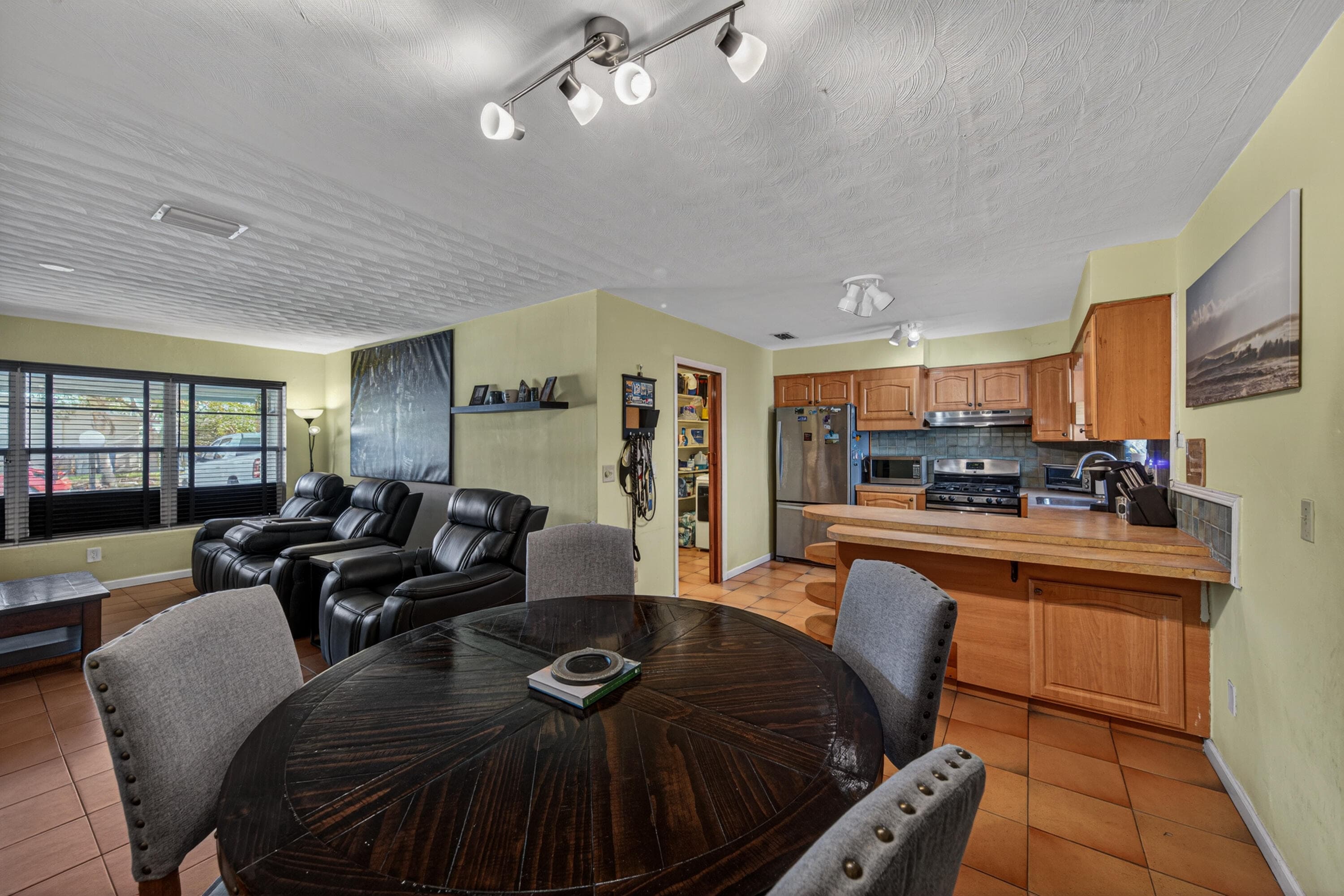 1211 NE 35th Street, Pompano Beach, FL 33064 — photo 14 of 50