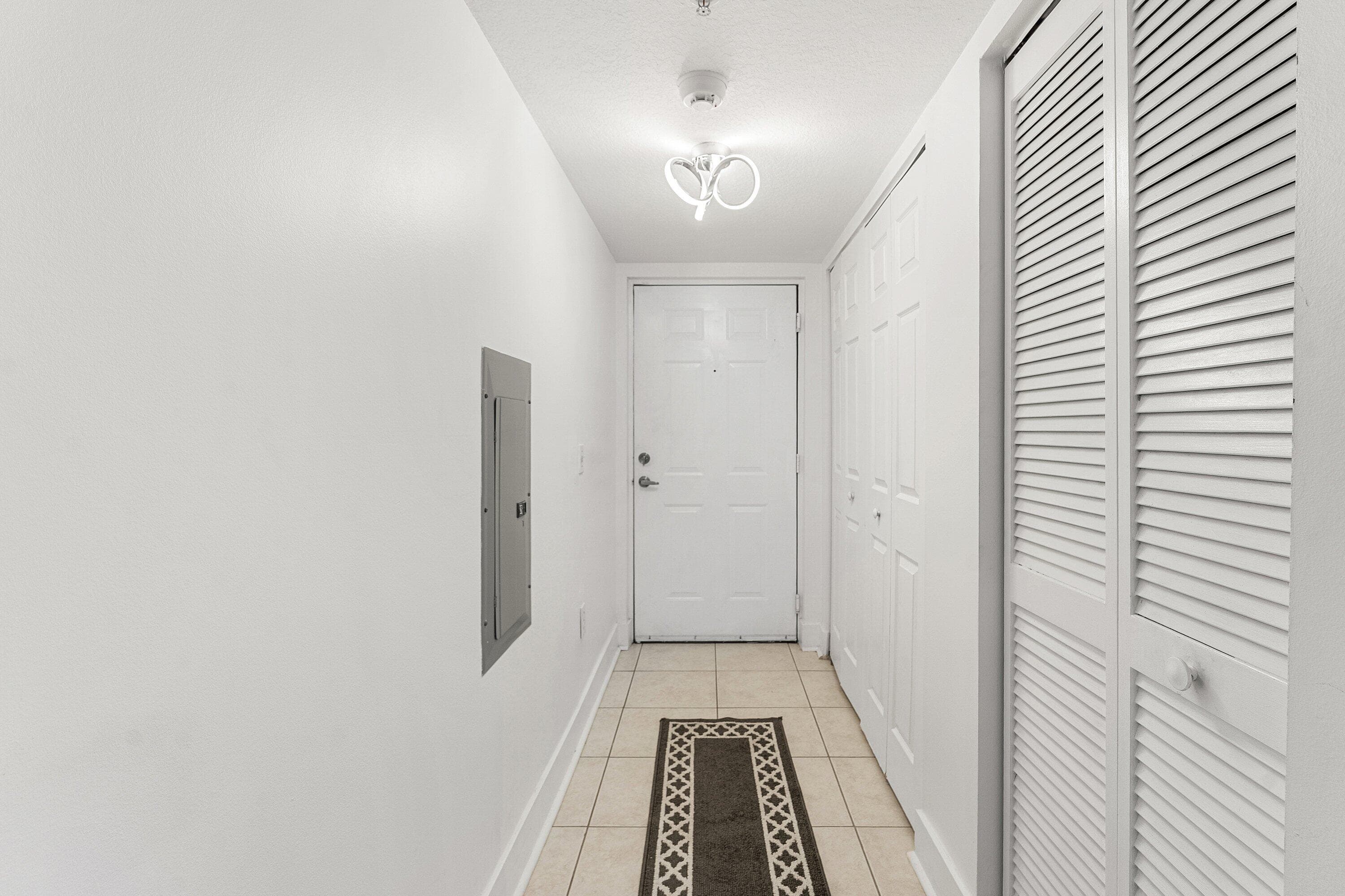 4180 W San Marino Boulevard 107, West Palm Beach, FL 33409 — photo 2 of 23