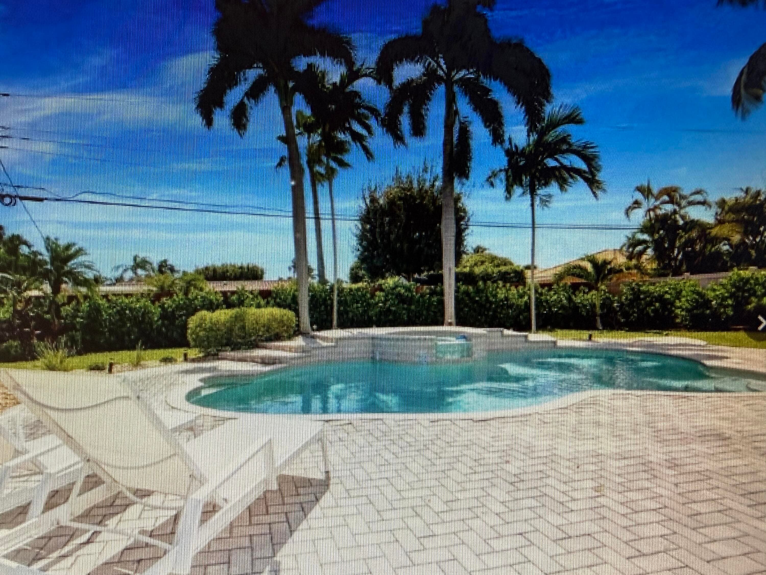 70 SE 10th Street, Pompano Beach, FL 33060 — photo 1 of 2