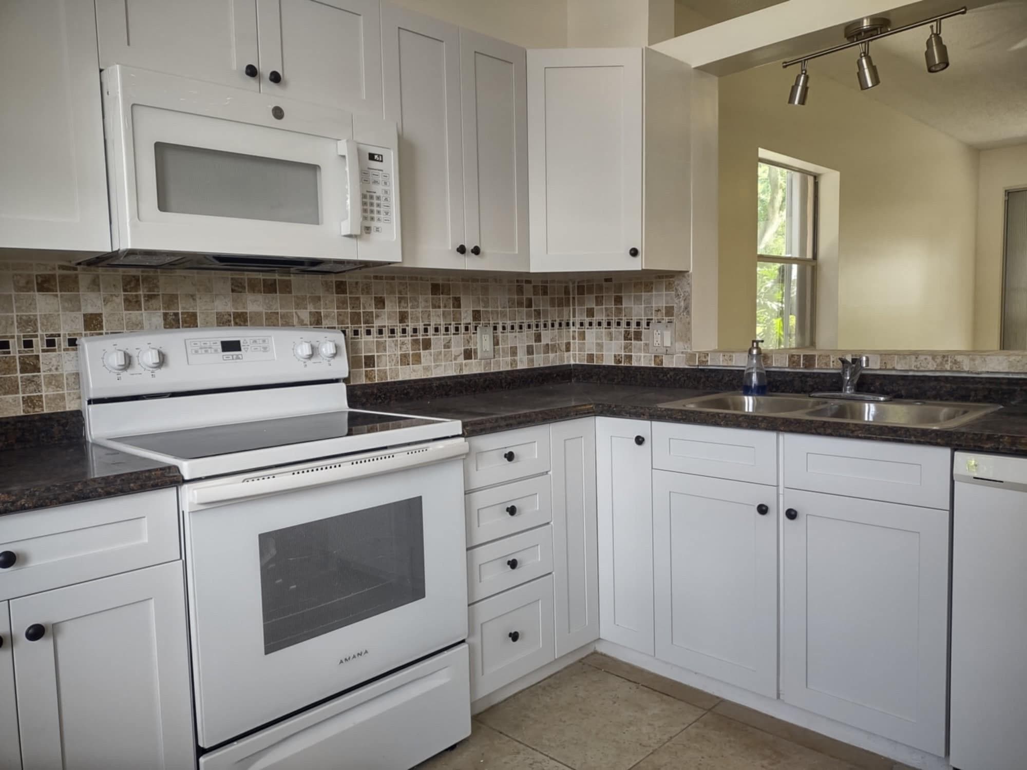 18081 SE Country Club Drive Apt 341, Jupiter, FL 33469 — photo 5 of 28
