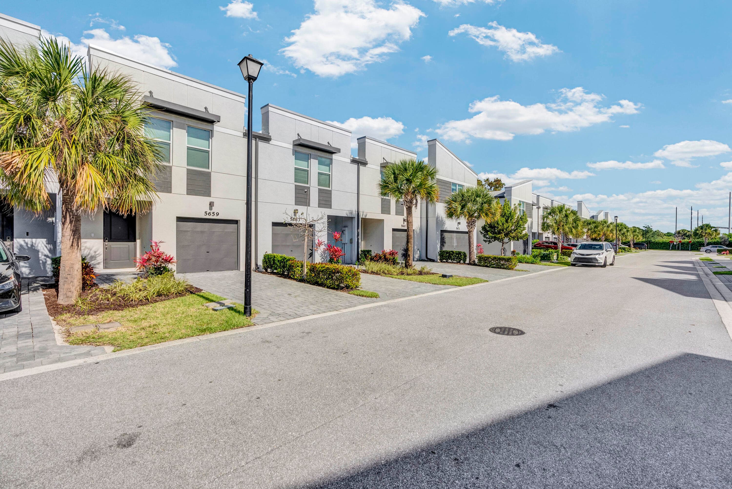5659 Enclave Drive, Riviera Beach, FL 33407 — photo 2 of 28