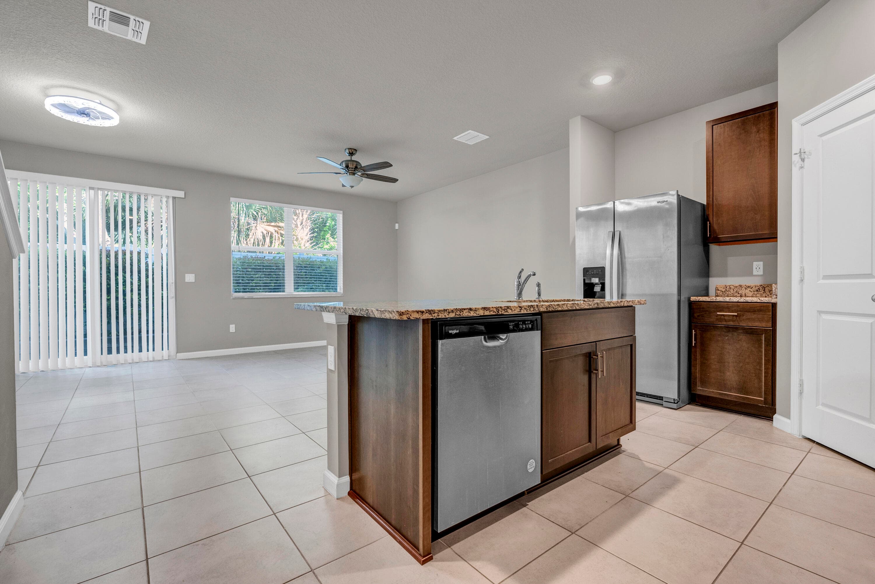 5659 Enclave Drive, Riviera Beach, FL 33407 — photo 4 of 28